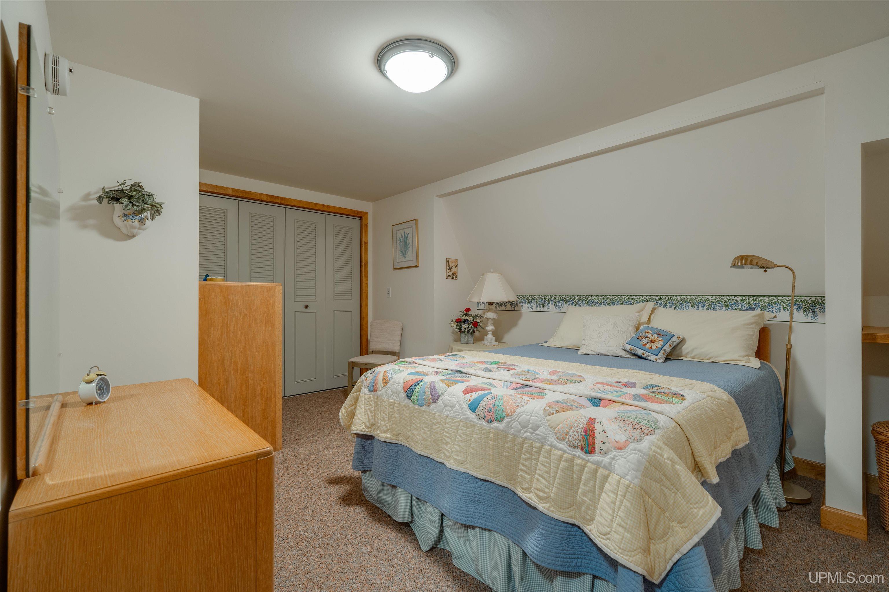 19105 Diller Road Property Photo 45