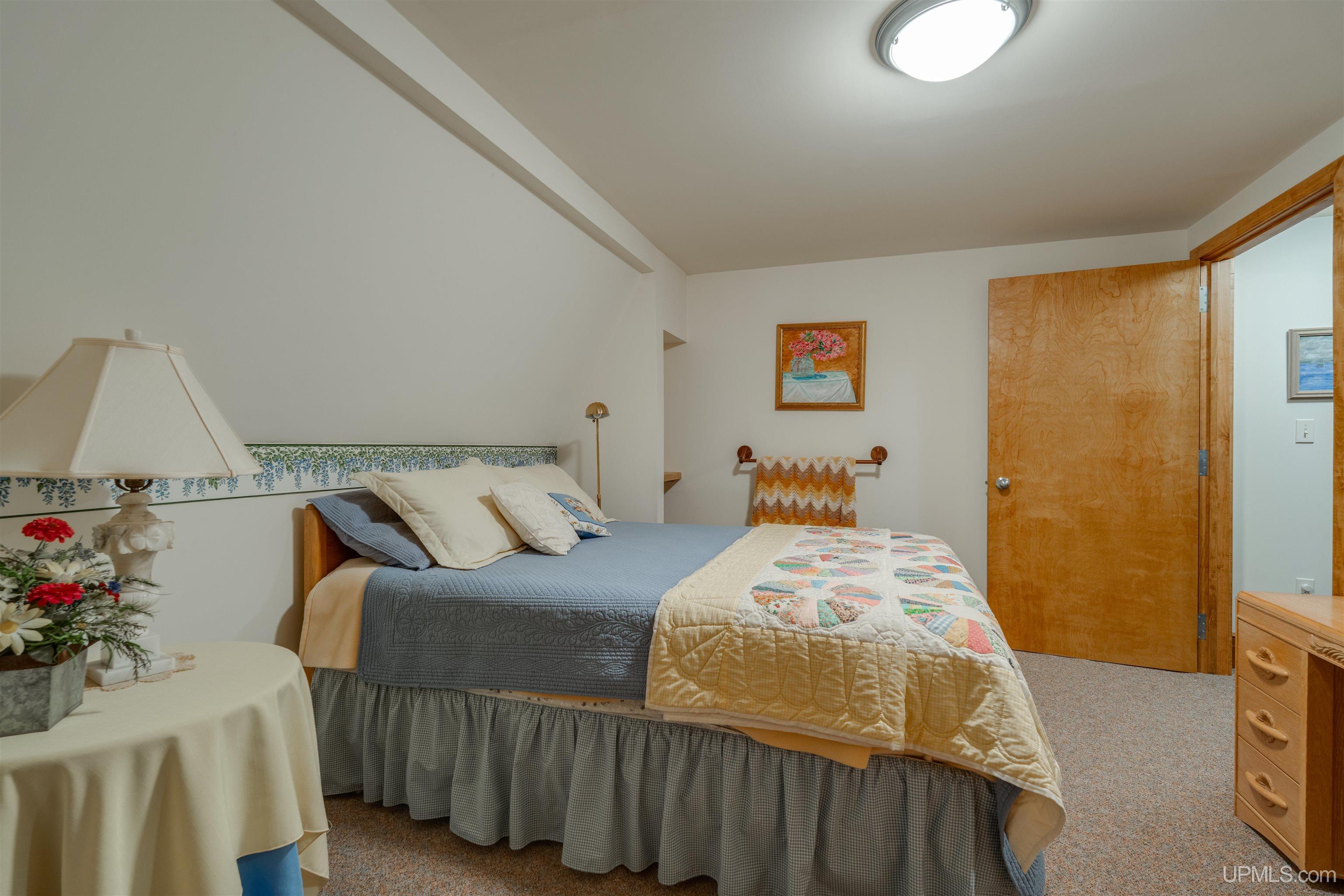 19105 Diller Road Property Photo 46