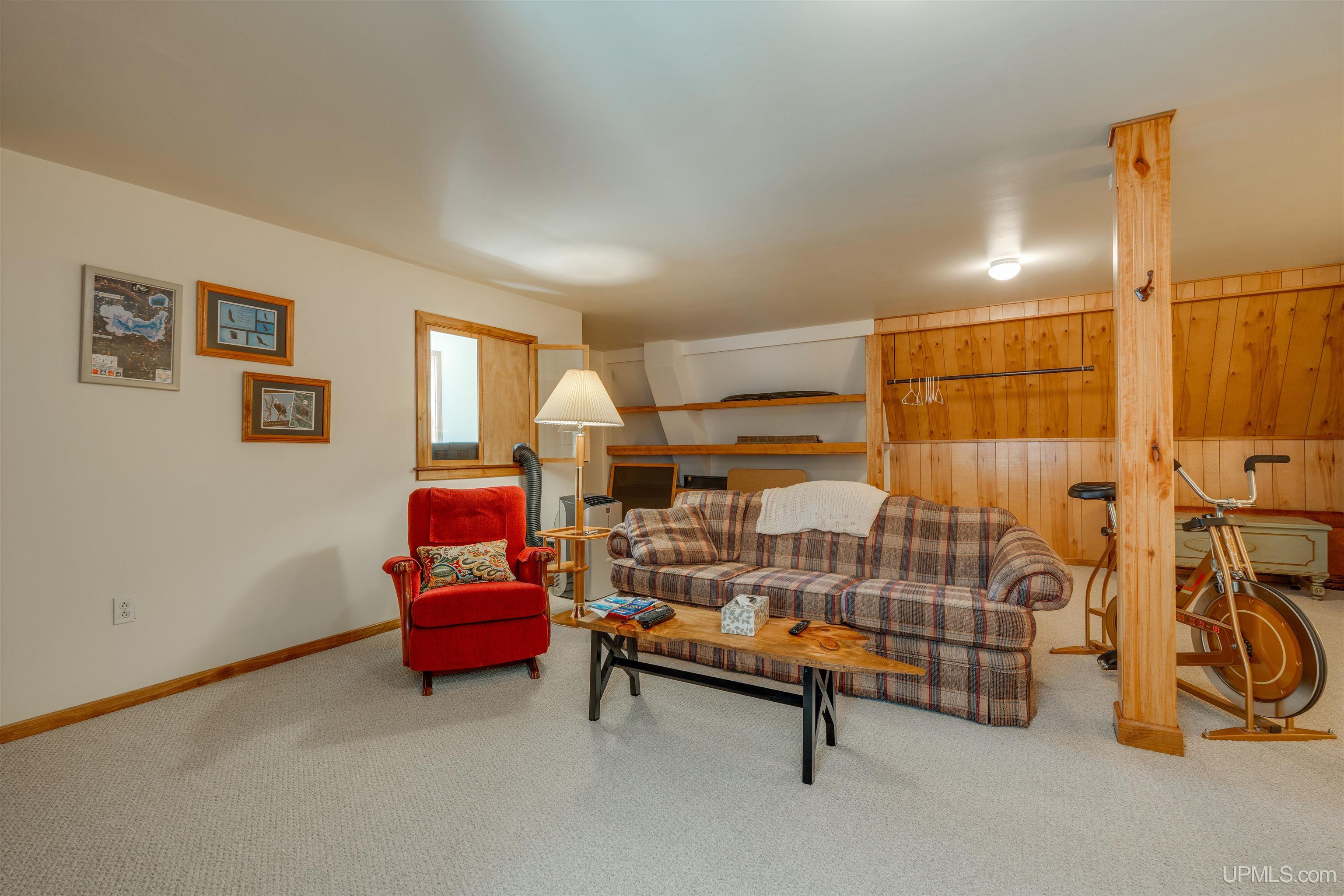 19105 Diller Road Property Photo 48
