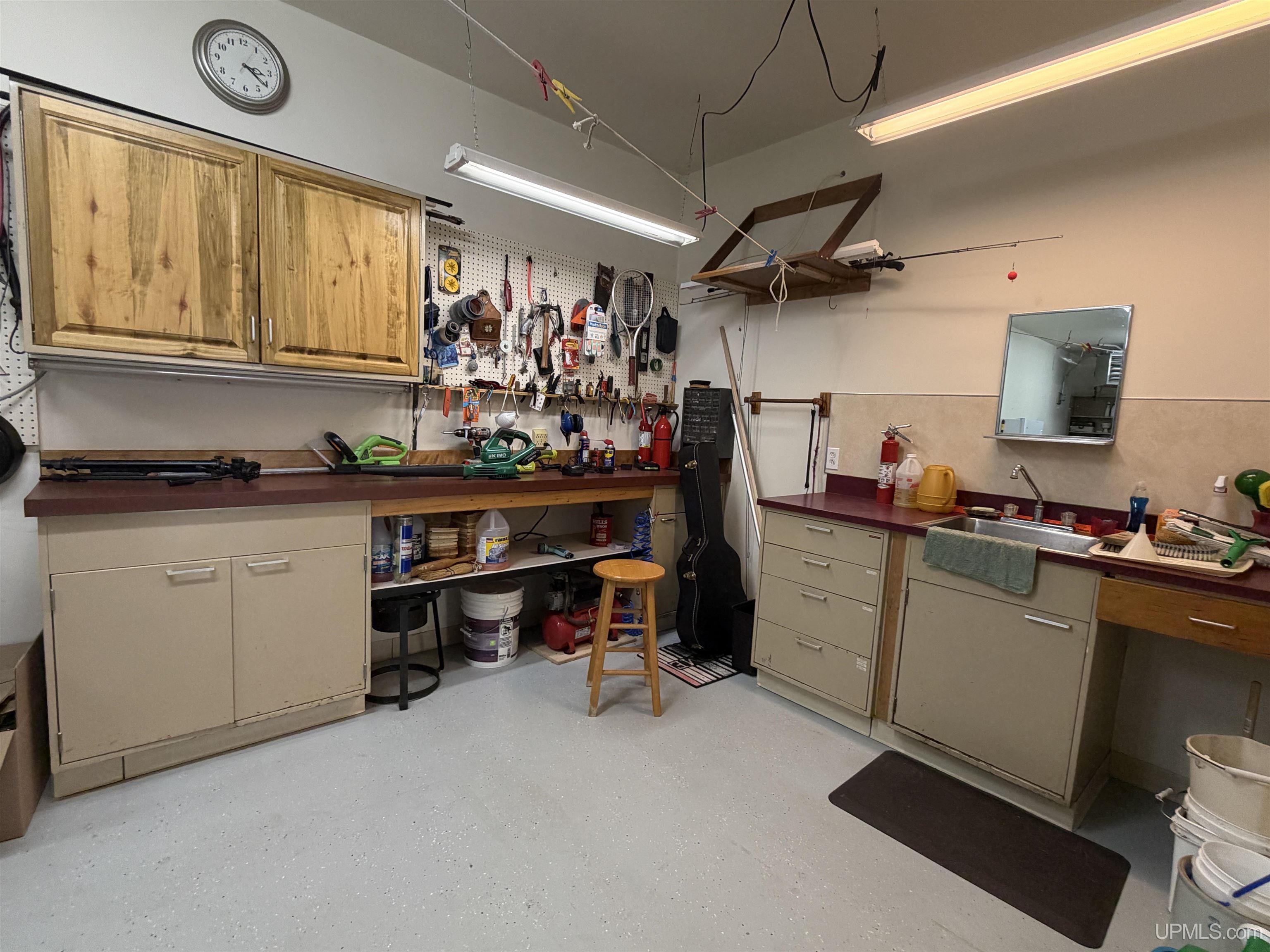 19105 Diller Road Property Photo 52