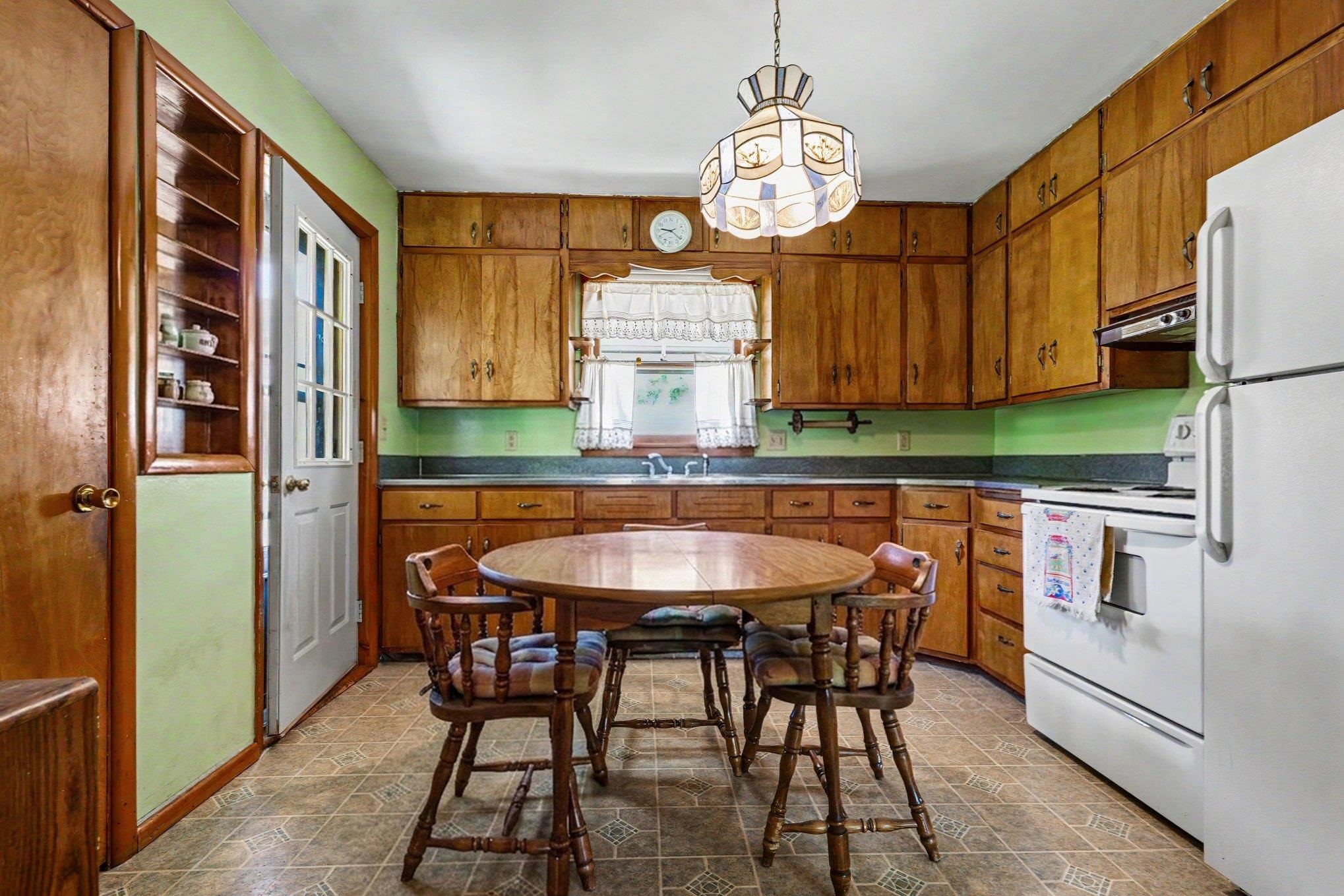 17985 Dice Road Property Photo 2