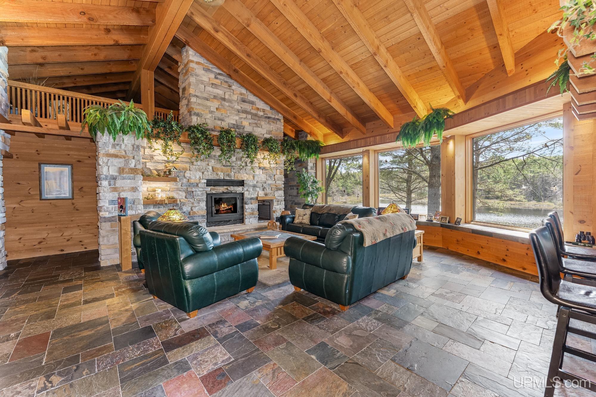 23493 Twist Lake Road Property Photo 6