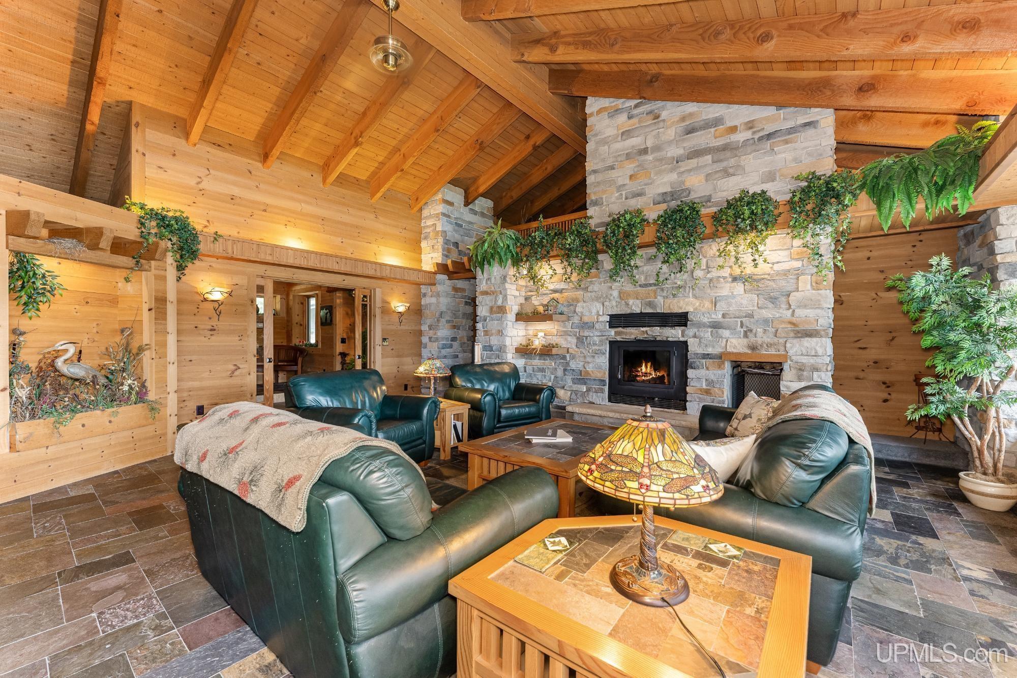 23493 Twist Lake Road Property Photo 7