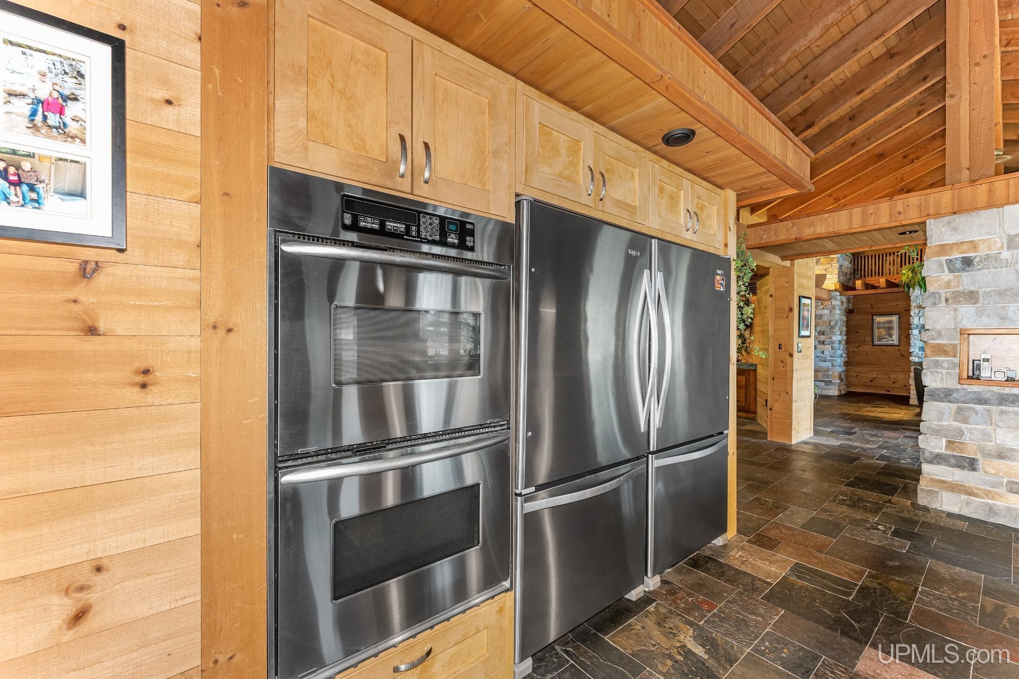 23493 Twist Lake Road Property Photo 12