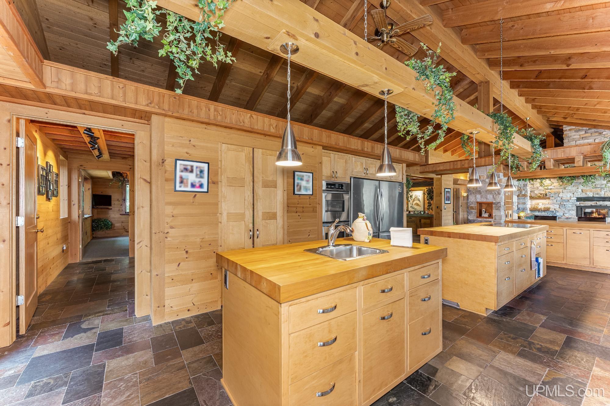 23493 Twist Lake Road Property Photo 14