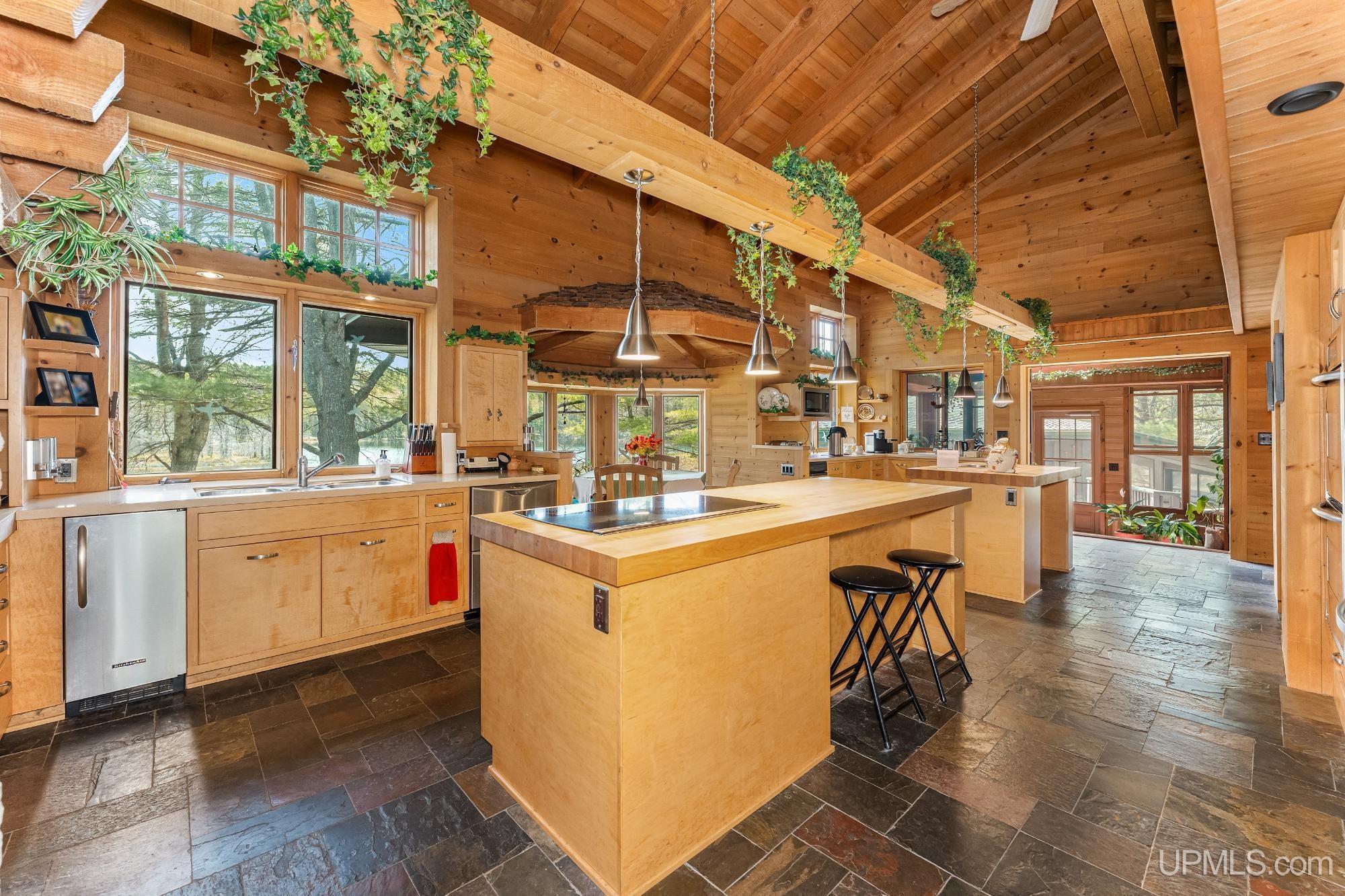 23493 Twist Lake Road Property Photo 15