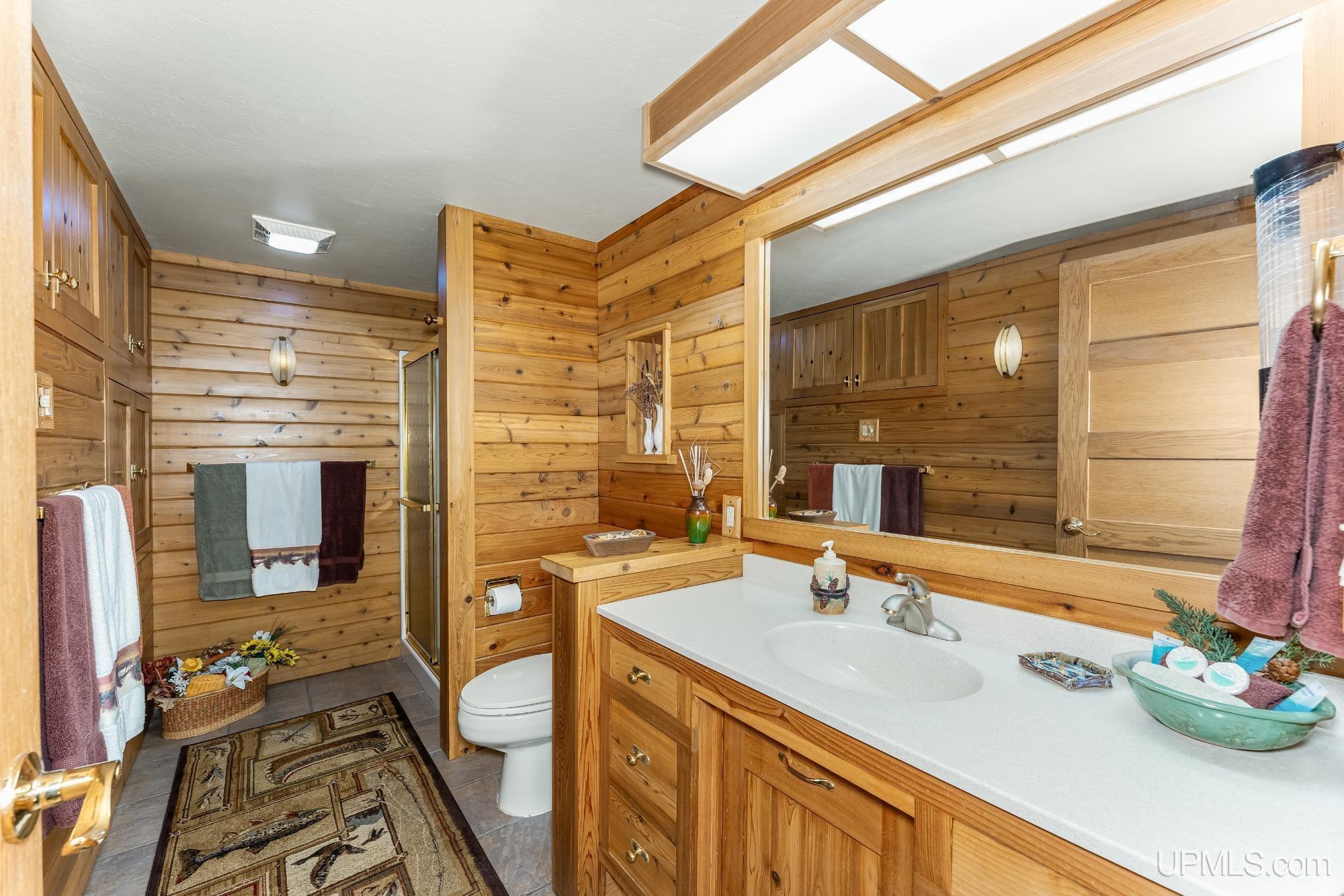 23493 Twist Lake Road Property Photo 22