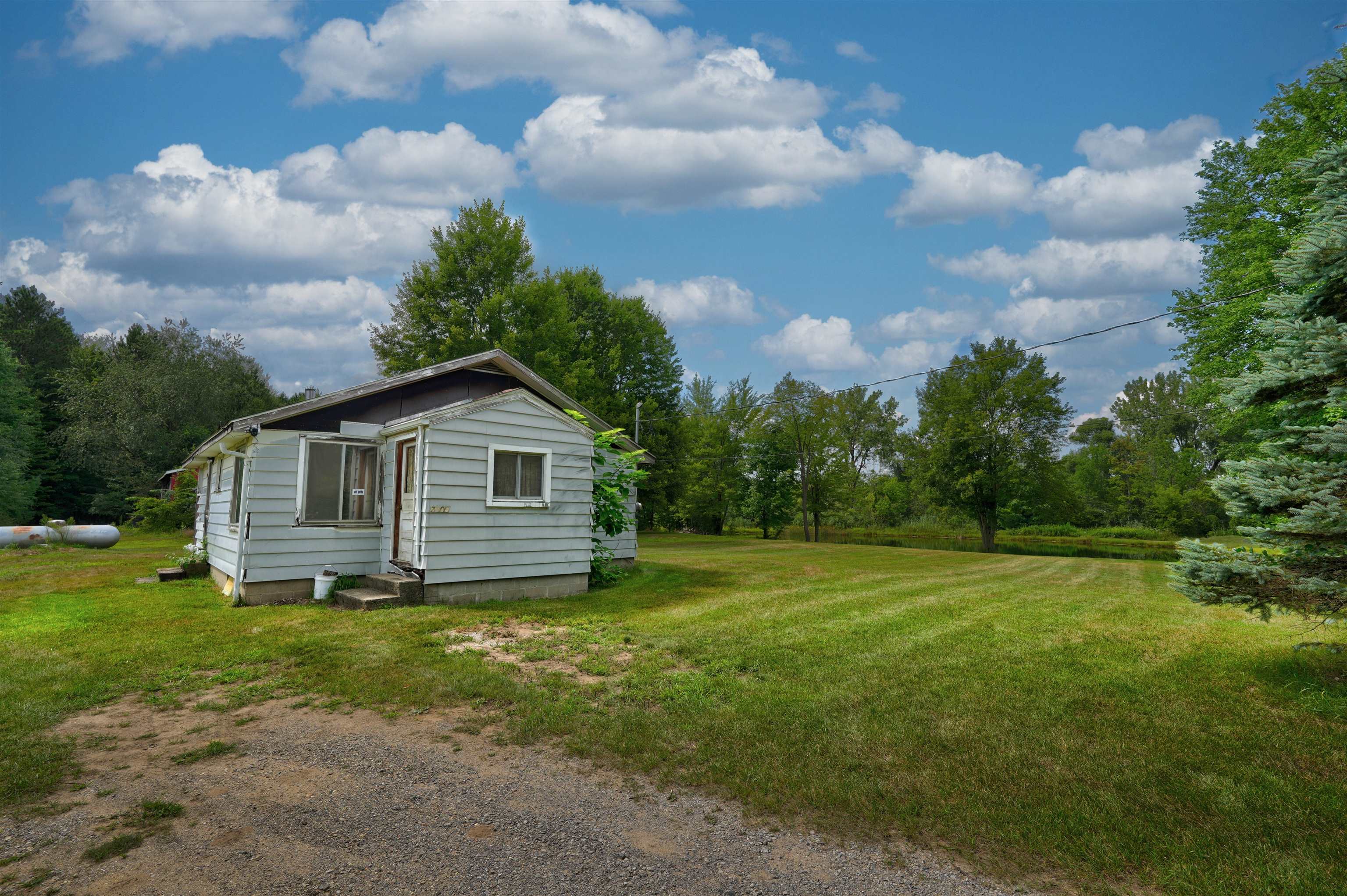 7200 Hess Road Property Photo 10