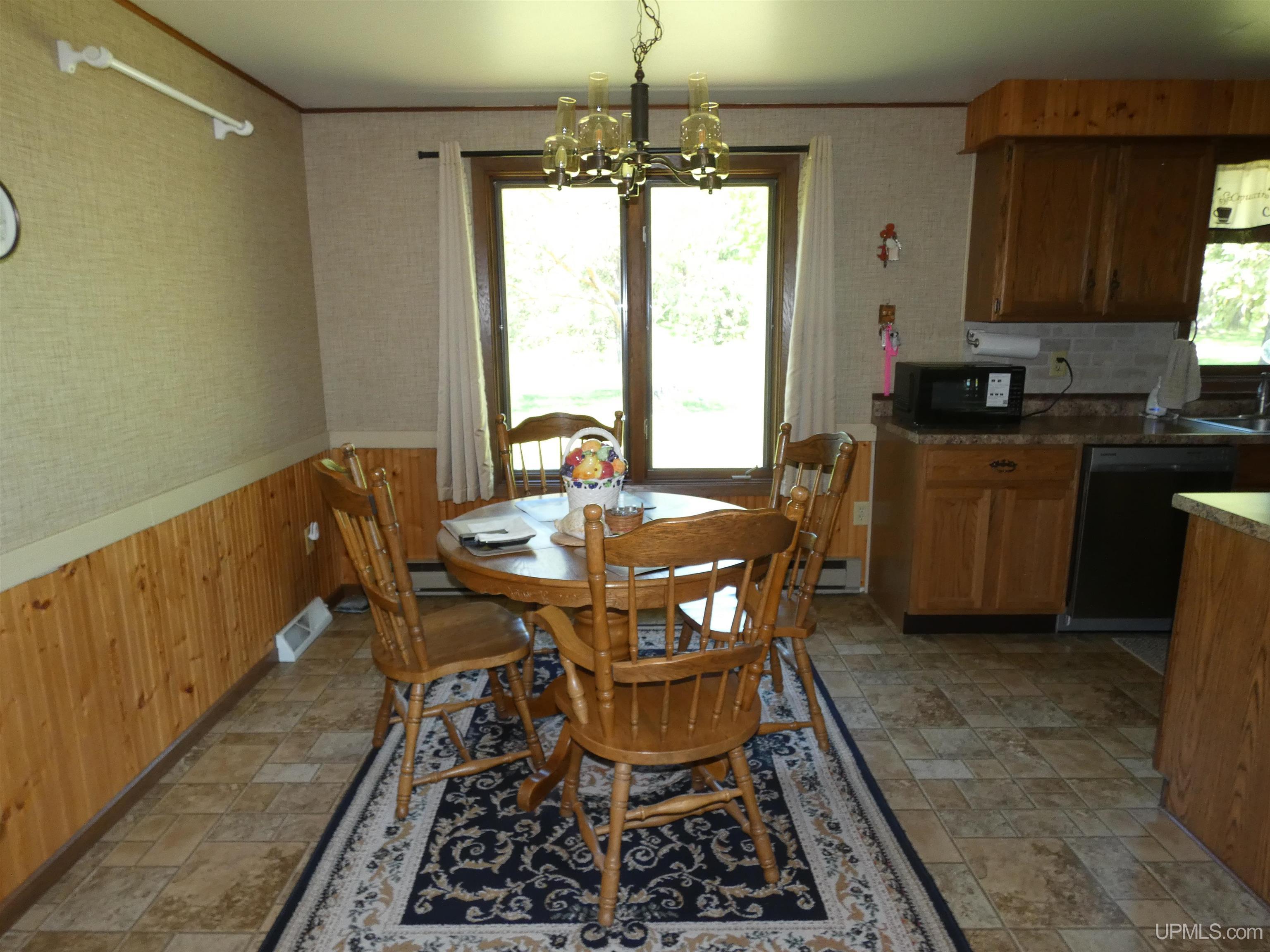 E6386 Wood Lane Property Photo 25