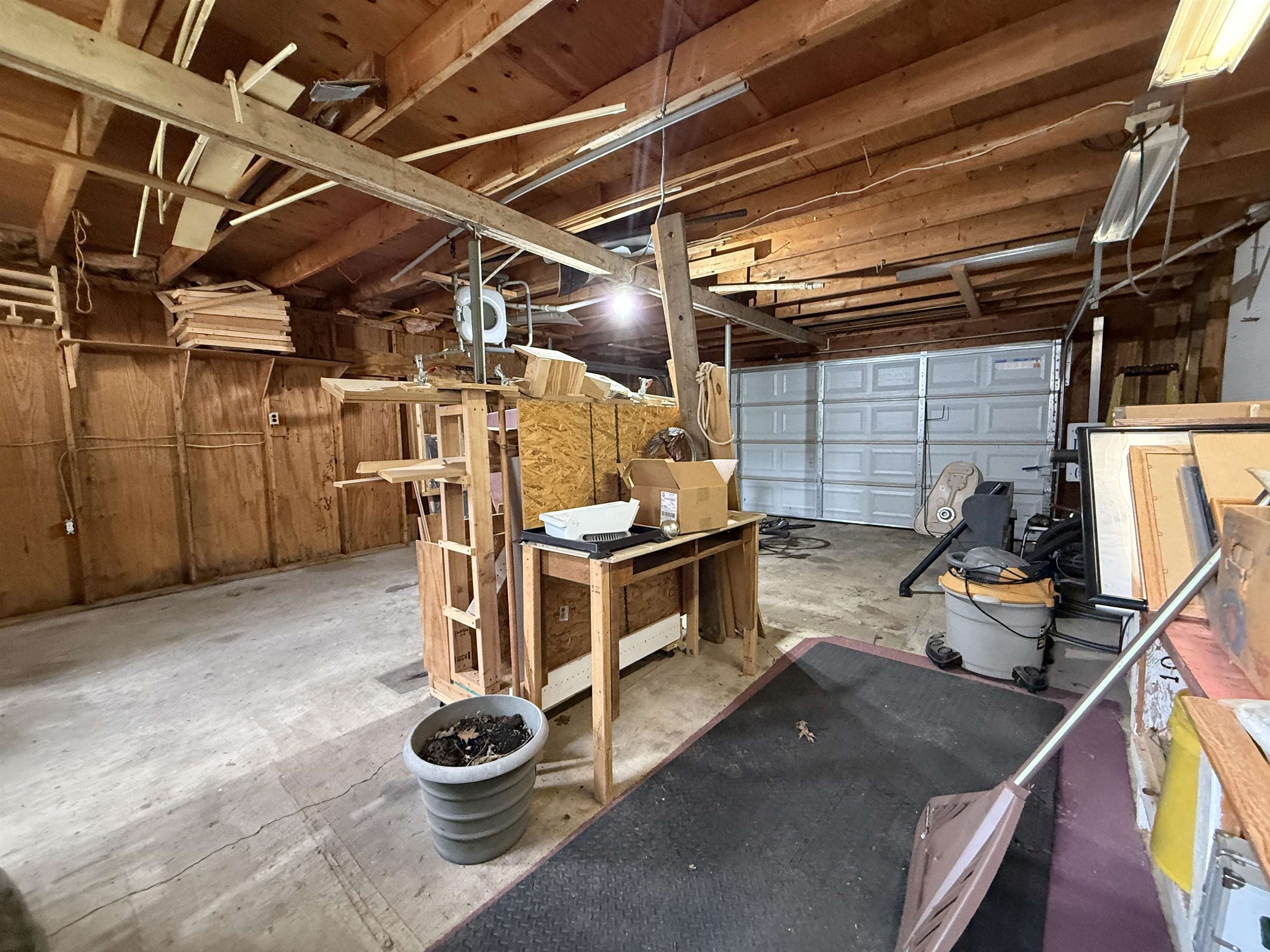 3216 Elnor Drive Property Photo 40
