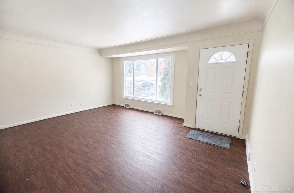 621 Bradley Avenue Property Photo 5
