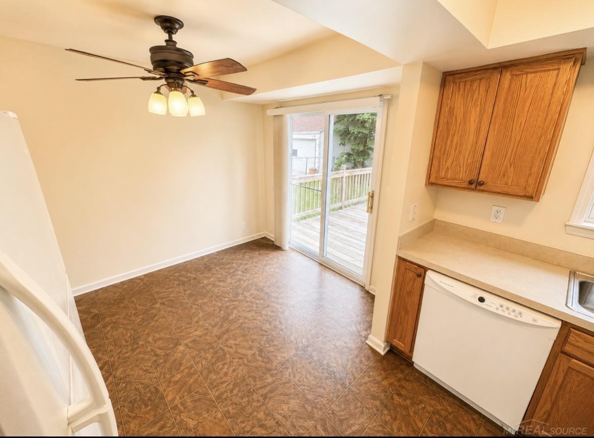 621 Bradley Avenue Property Photo 9