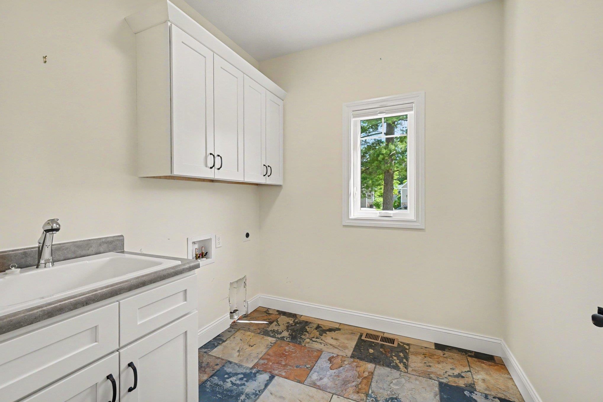 5409 Greenridge Drive Property Photo 29