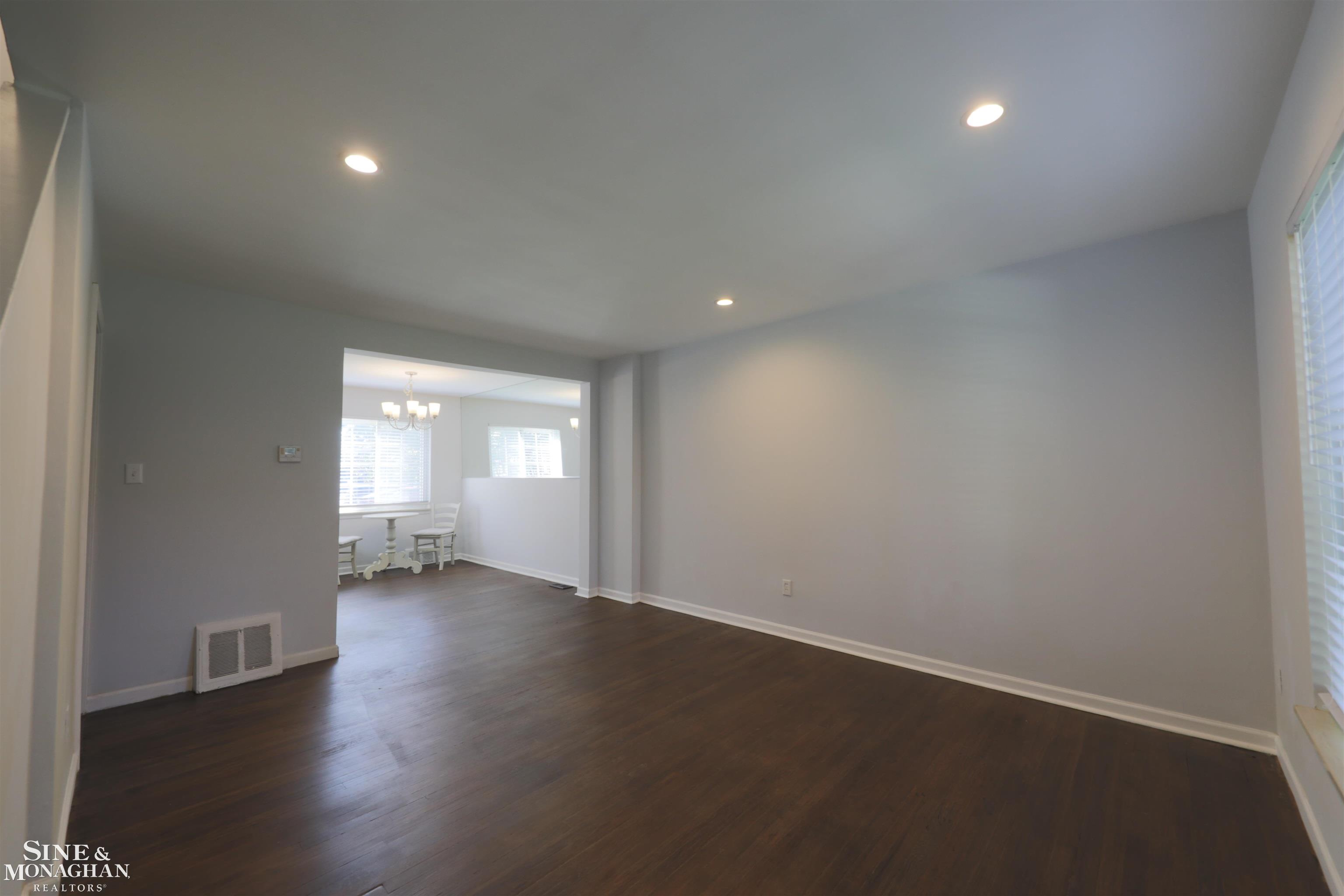 23107 Arthur Court Property Photo 2