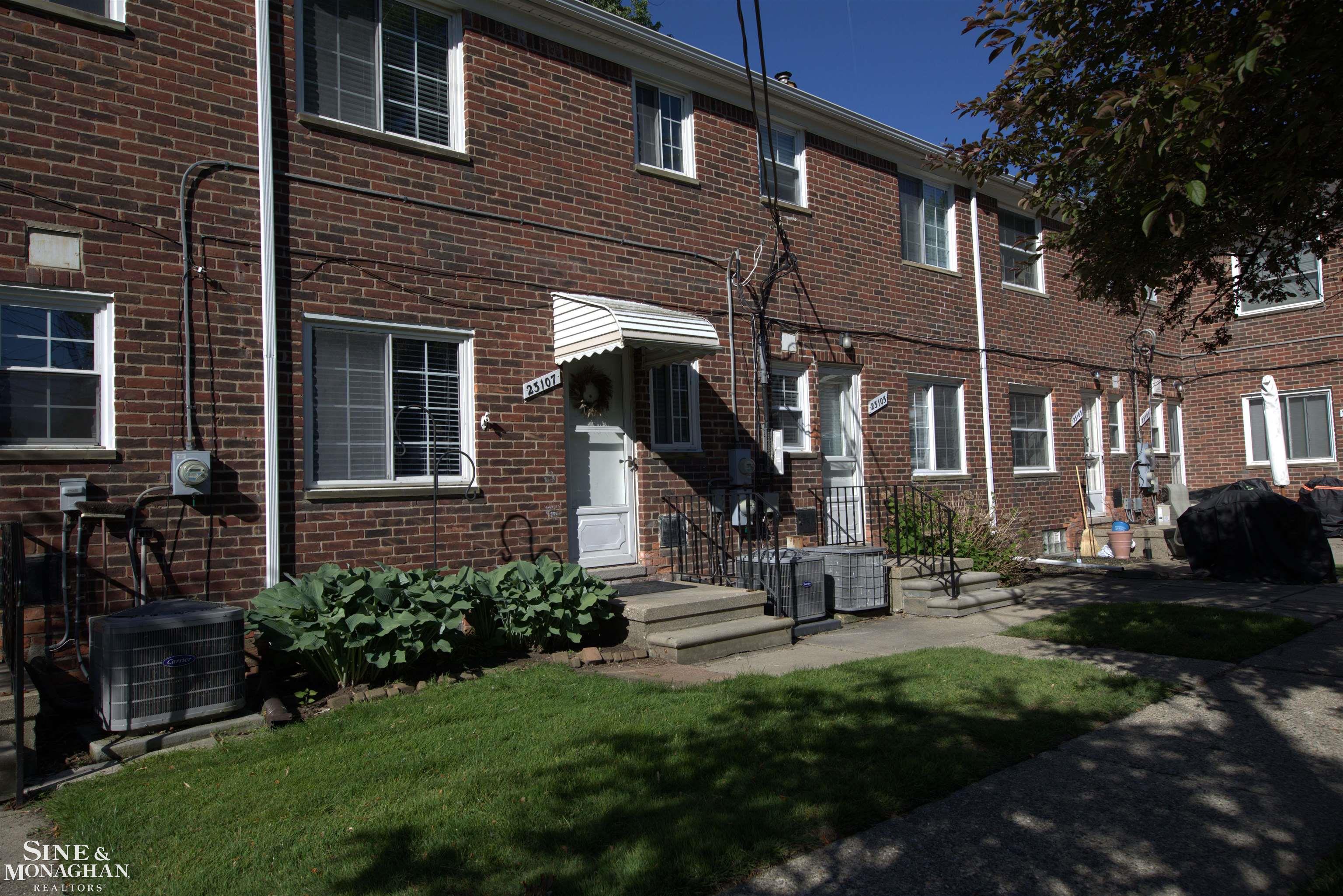 23107 Arthur Court Property Photo 17