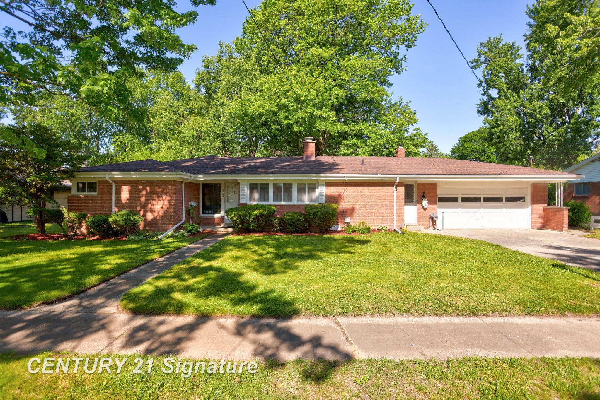 2765 Cecelia Street Property Photo 1