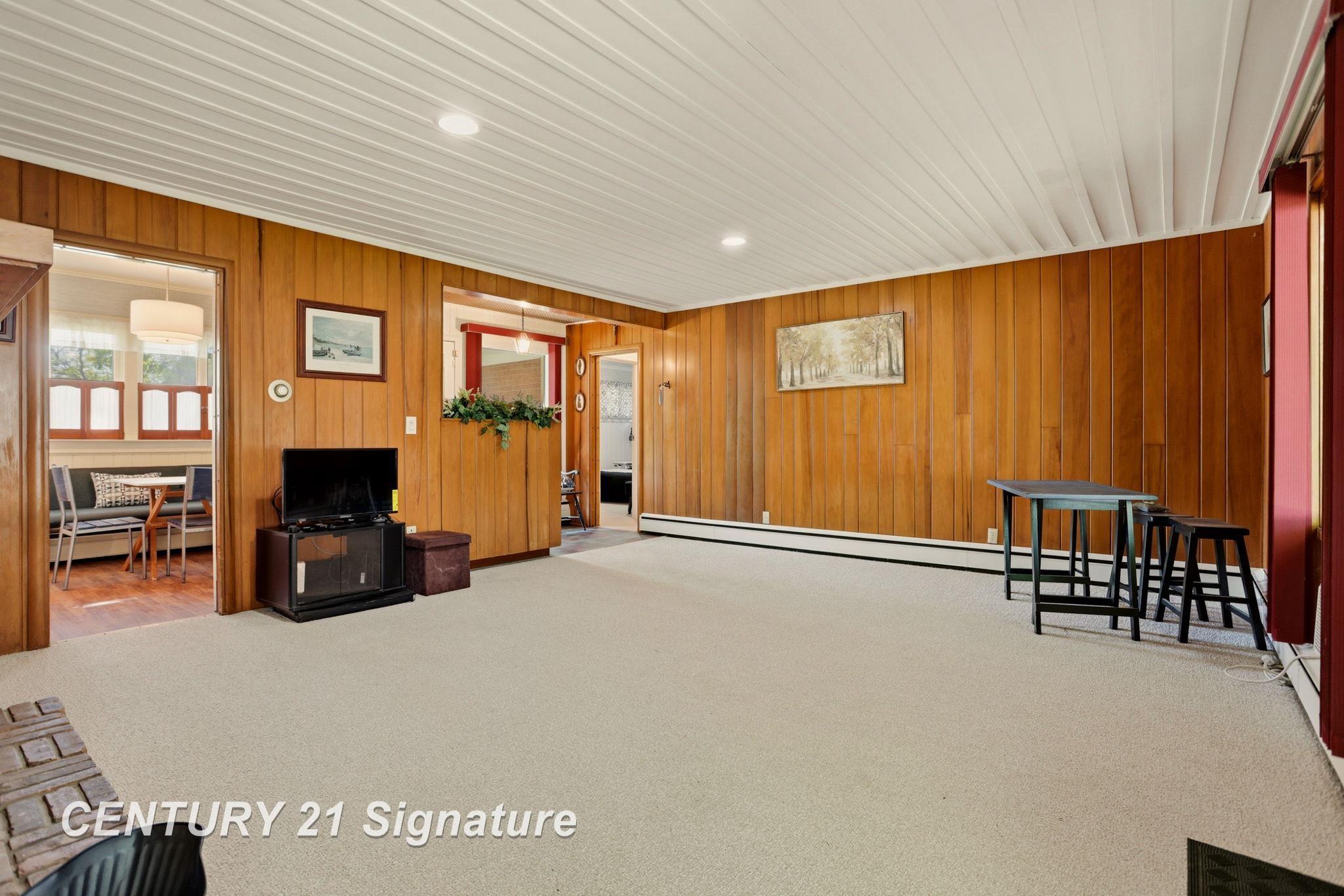 2765 Cecelia Street Property Photo 7