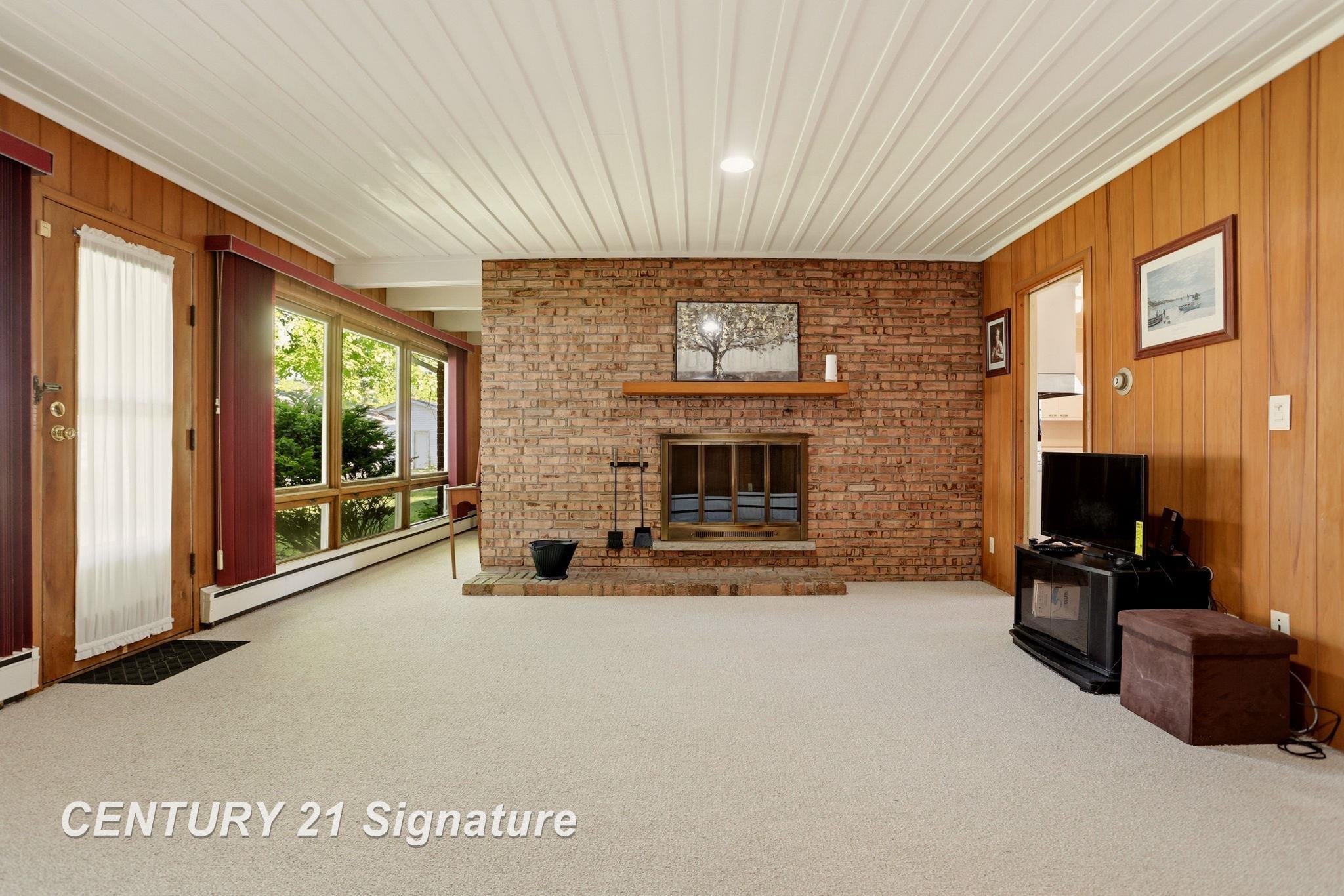 2765 Cecelia Street Property Photo 9