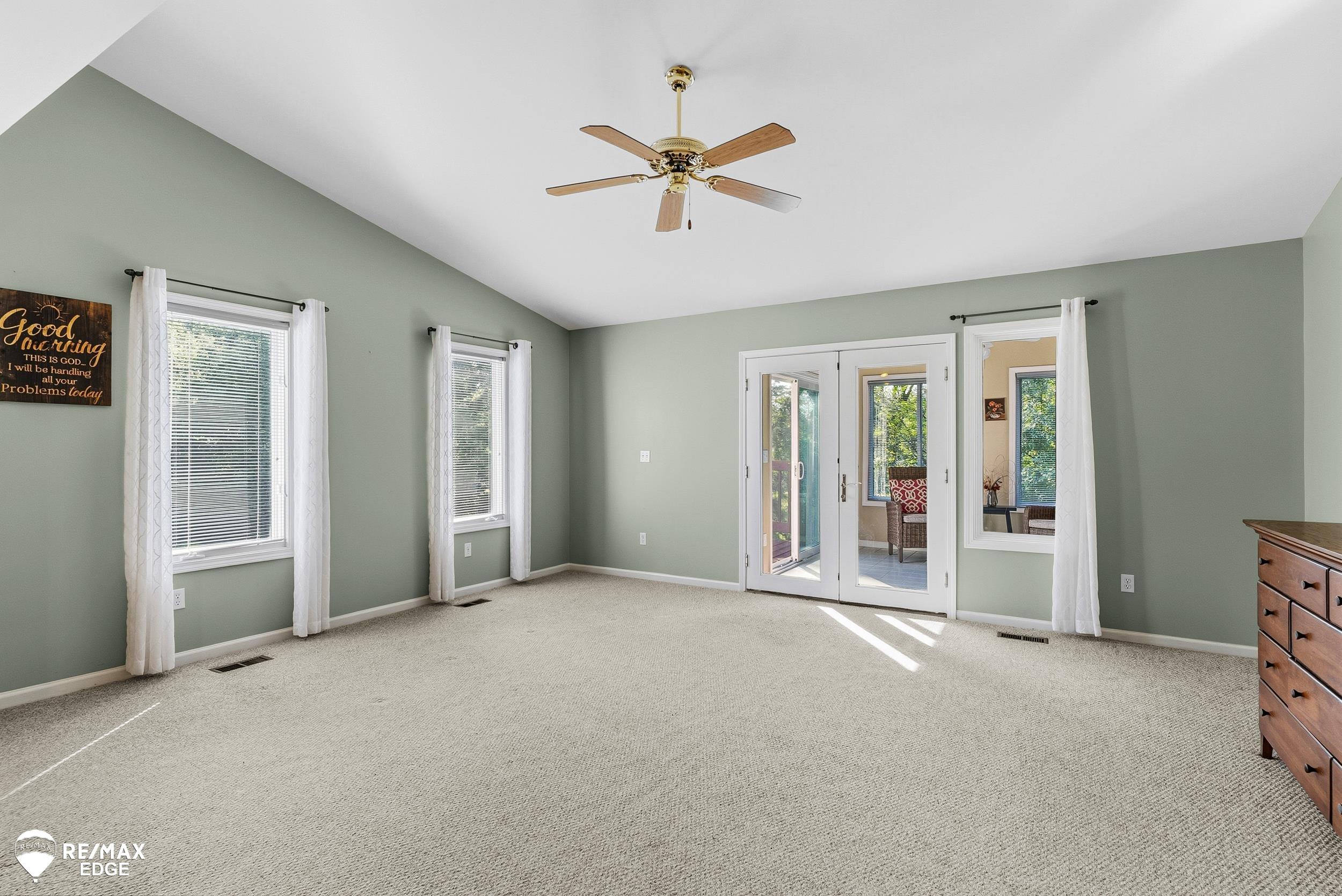 9340 Rayna Drive Property Photo 12