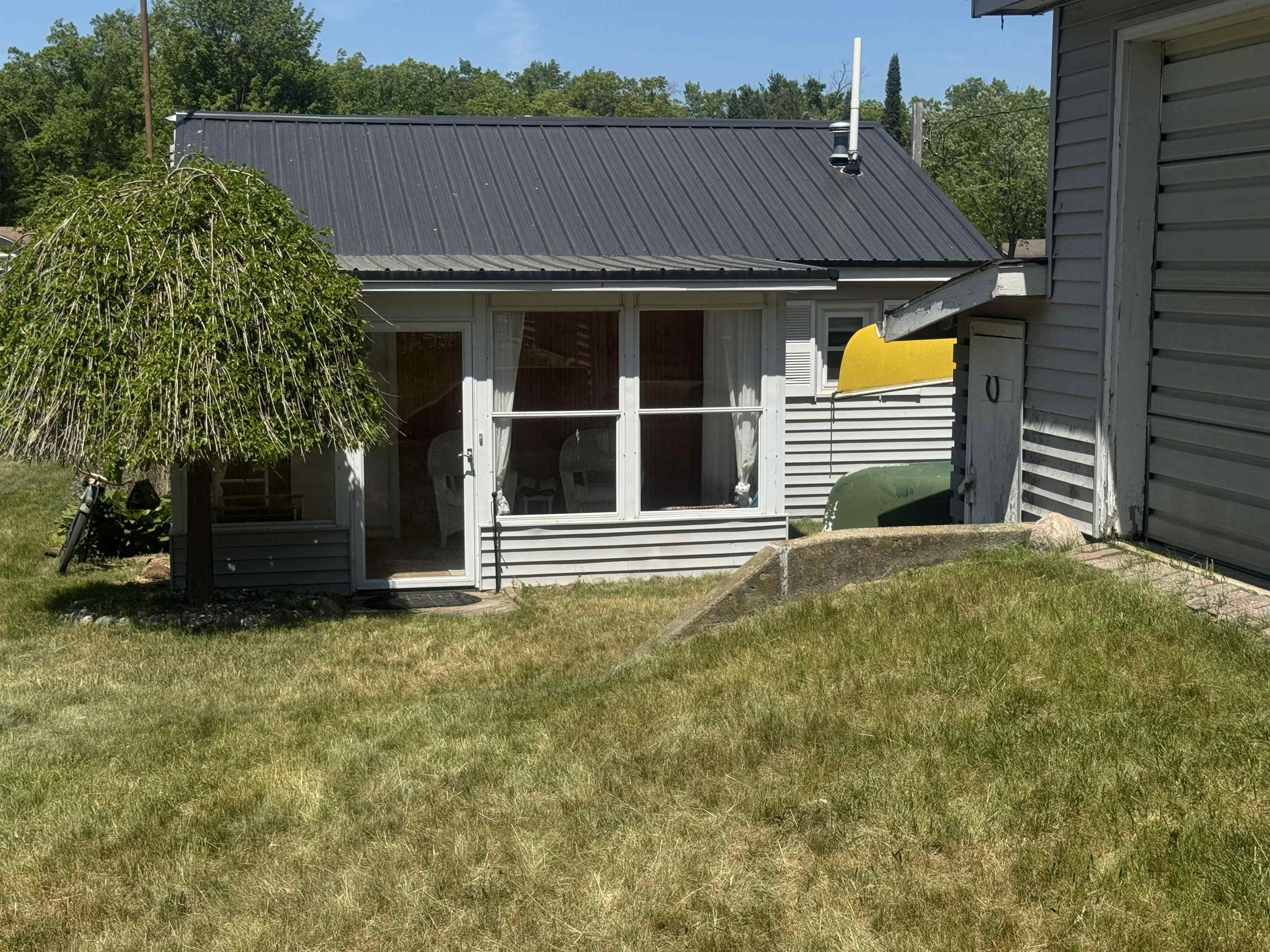 6579 Saw Mill Road Property Photo 1