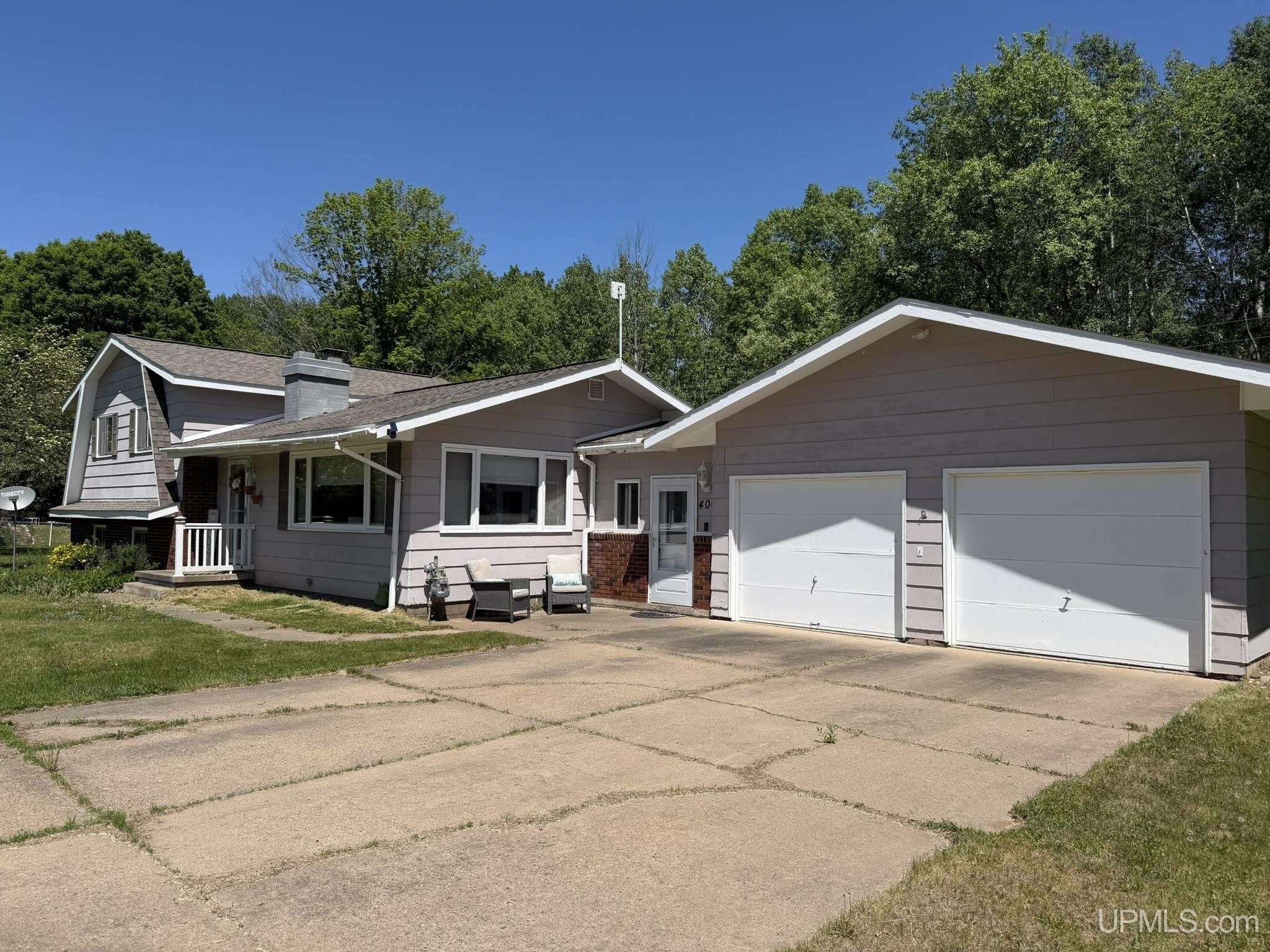 406 W Fourth Avenue