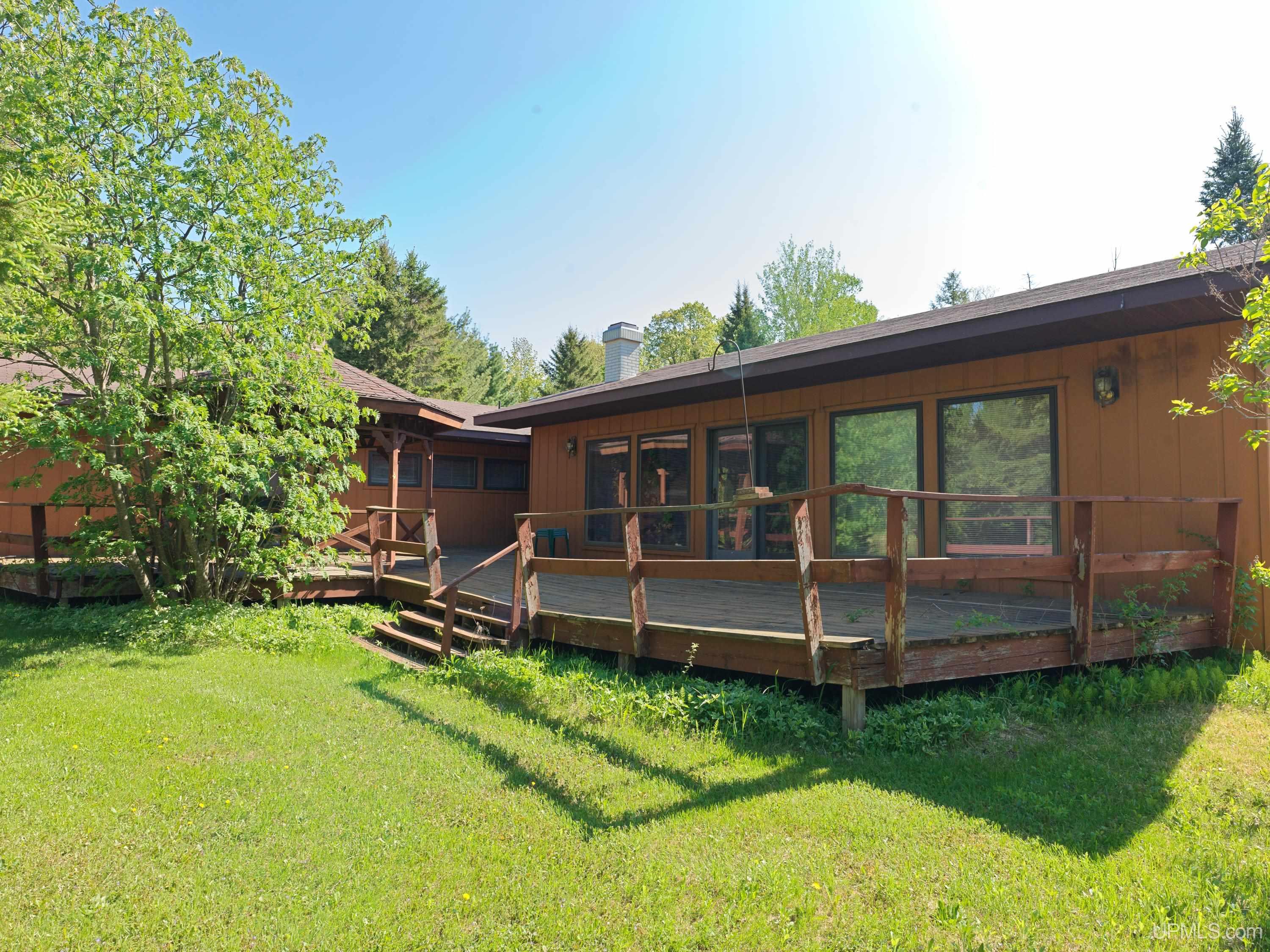 N6355 Alger Heights Road Property Photo 5
