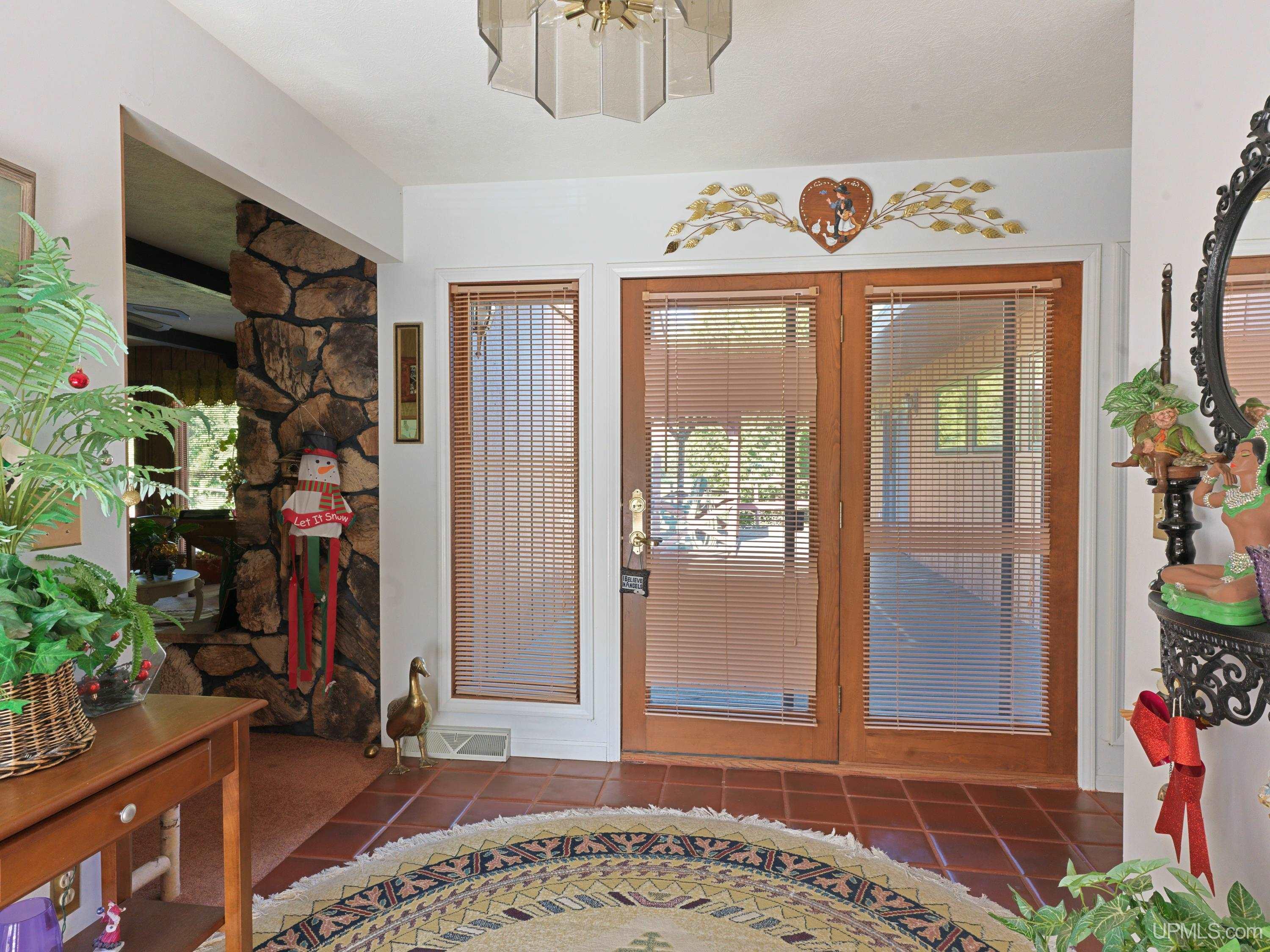 N6355 Alger Heights Road Property Photo 6