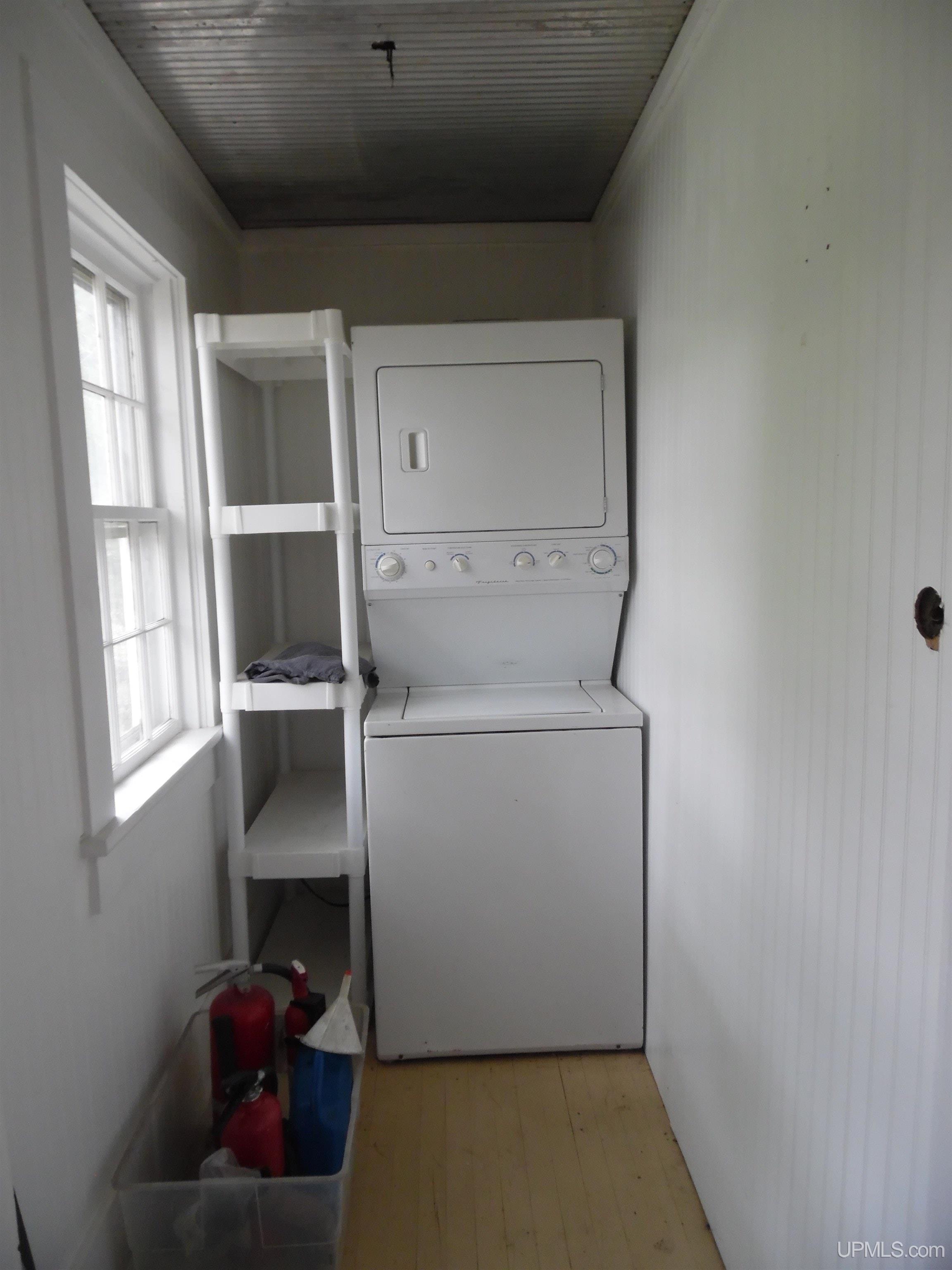 25828 Lake Linden Avenue Property Photo 6