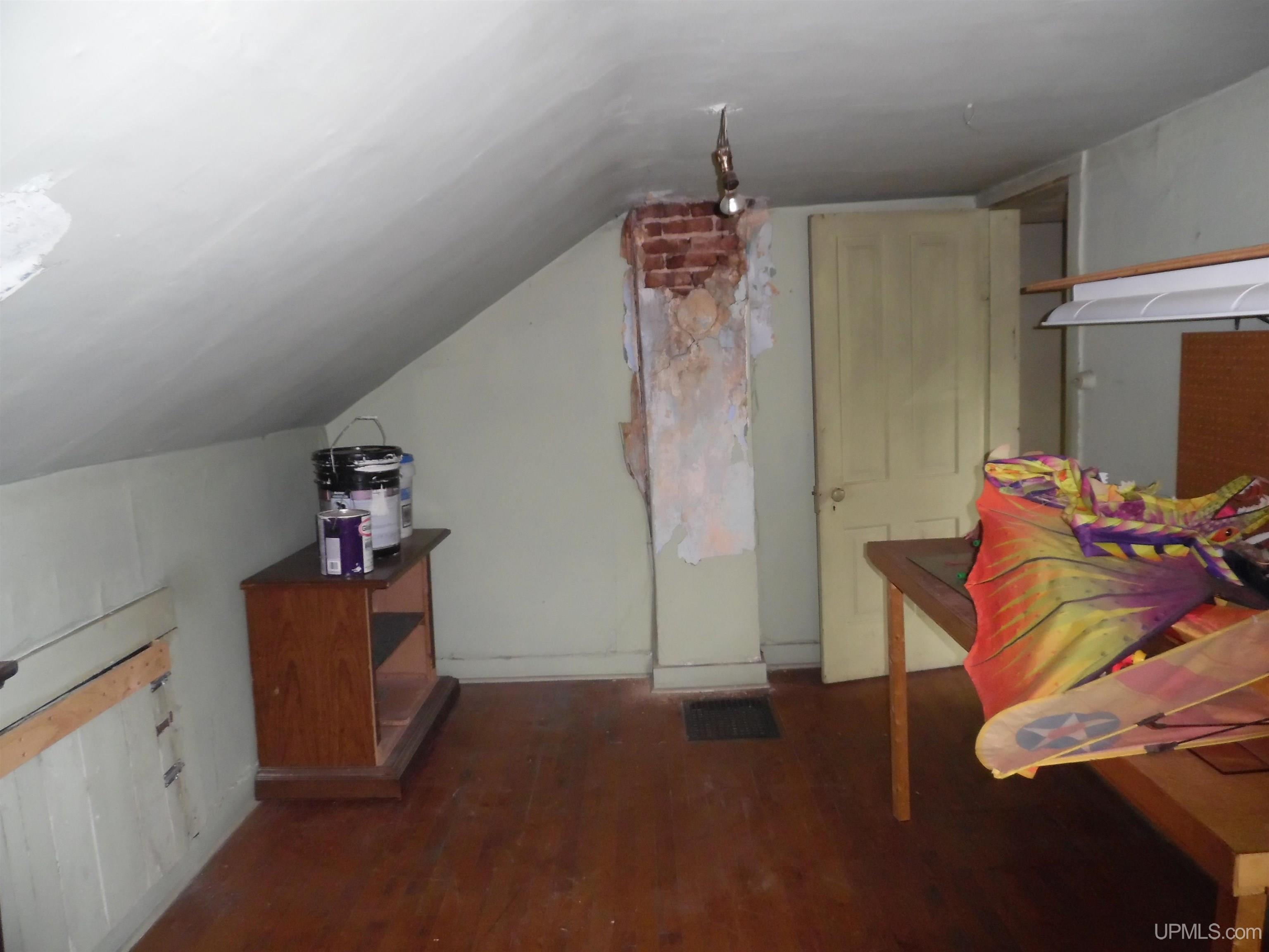 25828 Lake Linden Avenue Property Photo 14