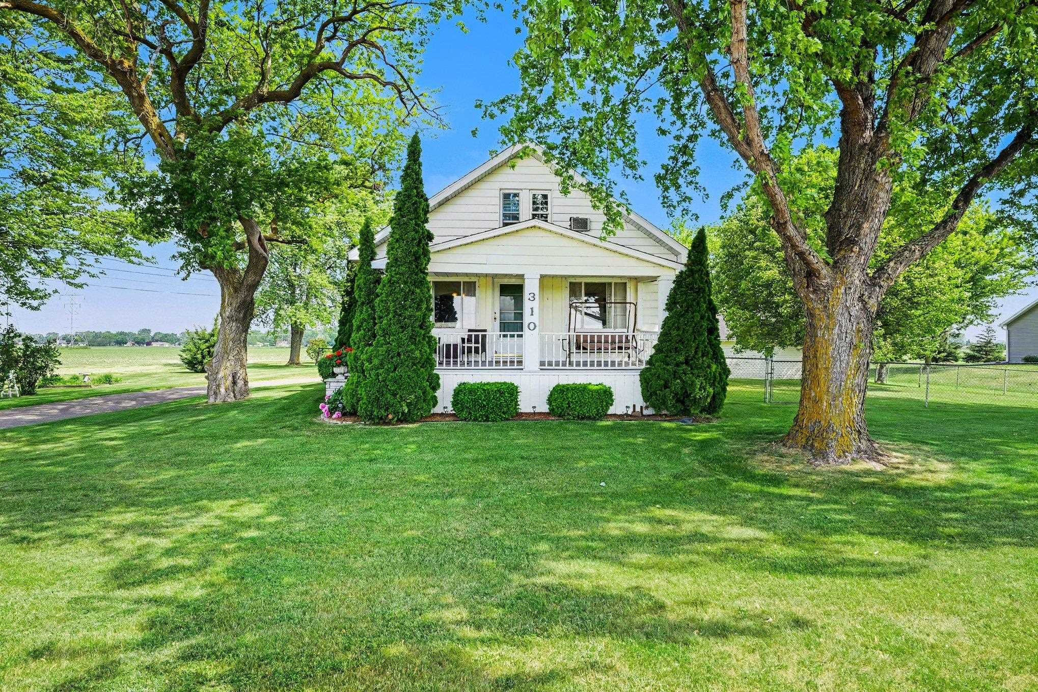 310 W Nebobish Road Property Photo 1