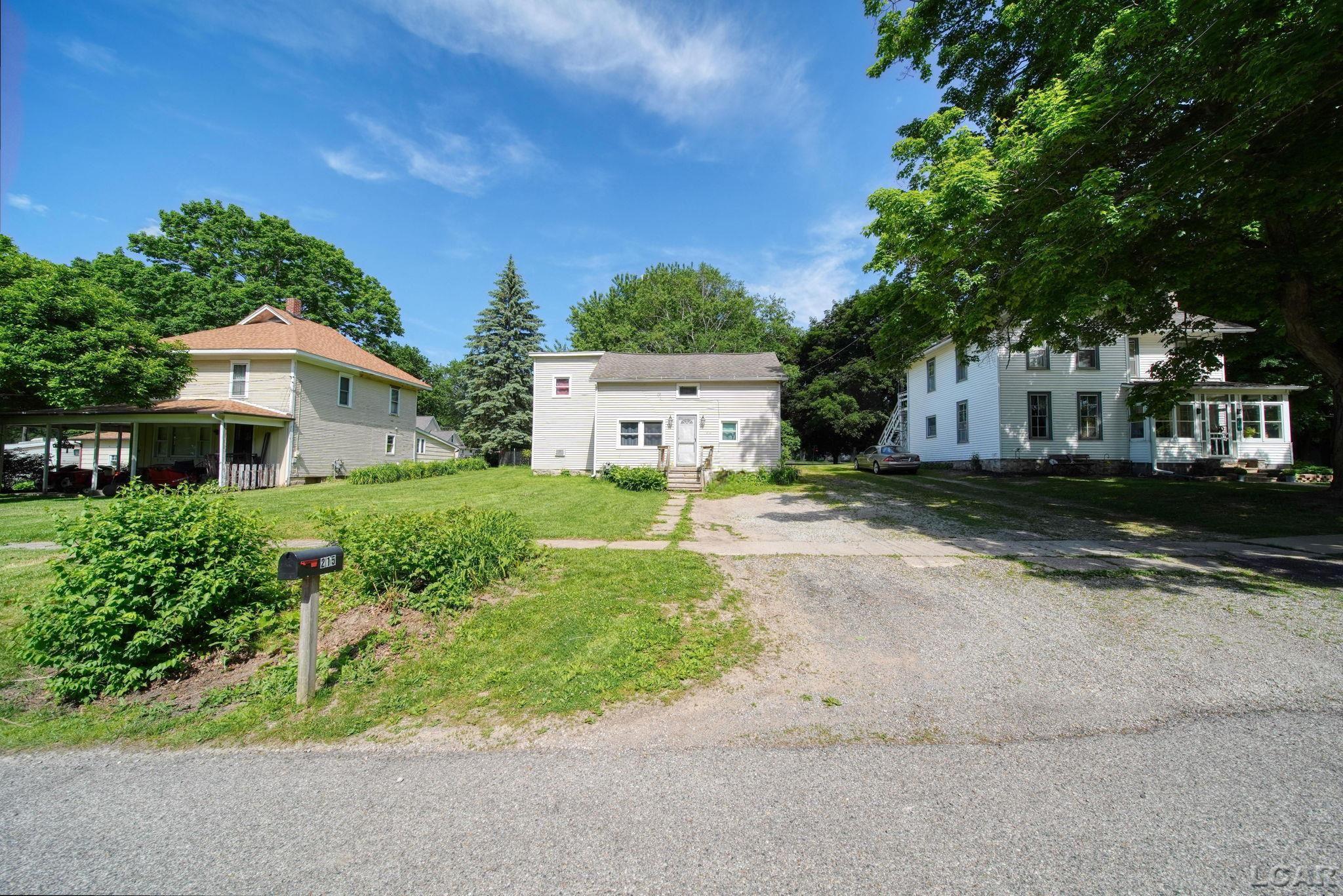 215 S Jackson Street Property Photo 1