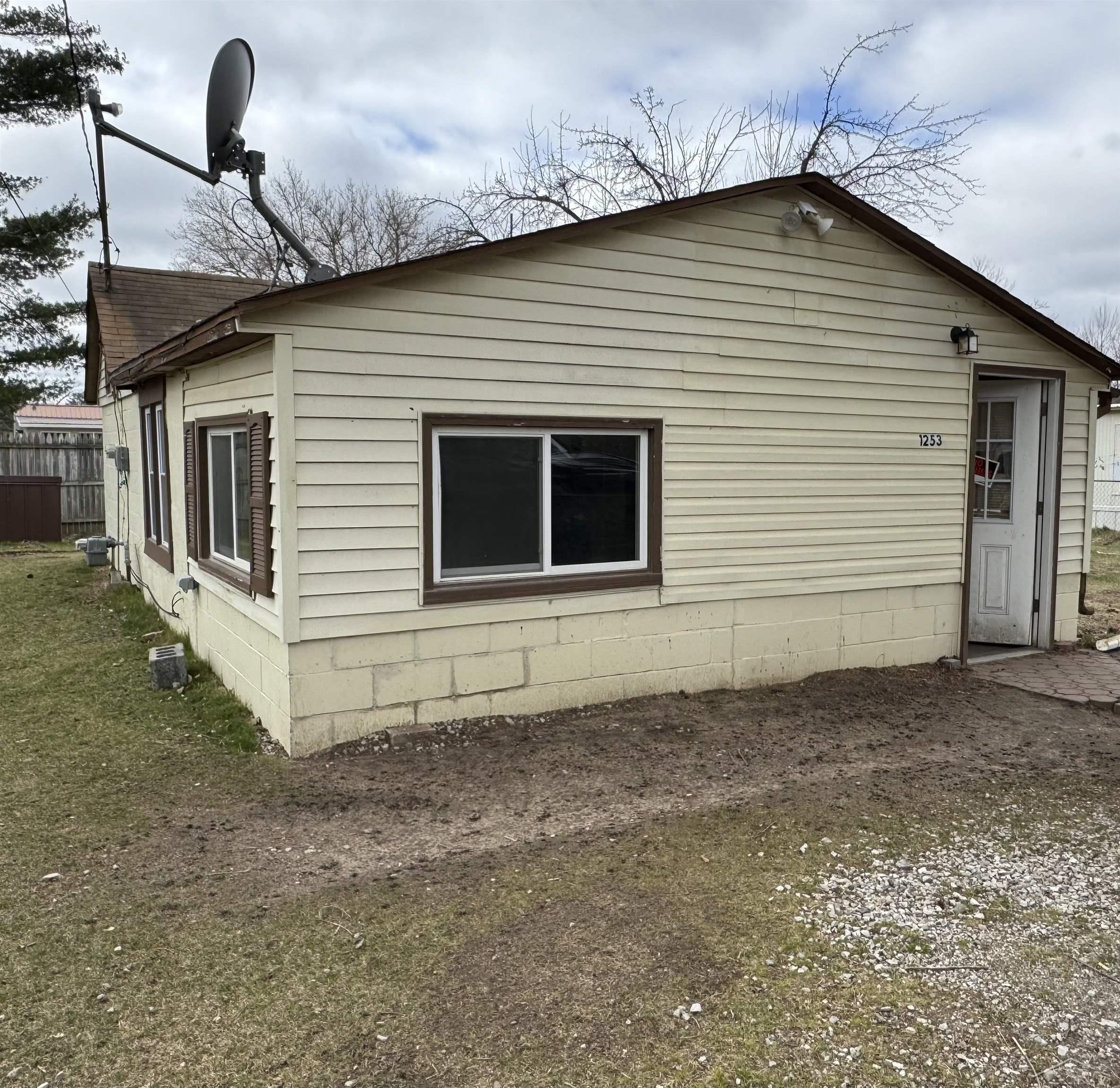 1253 Denton Creek Road Property Photo 1