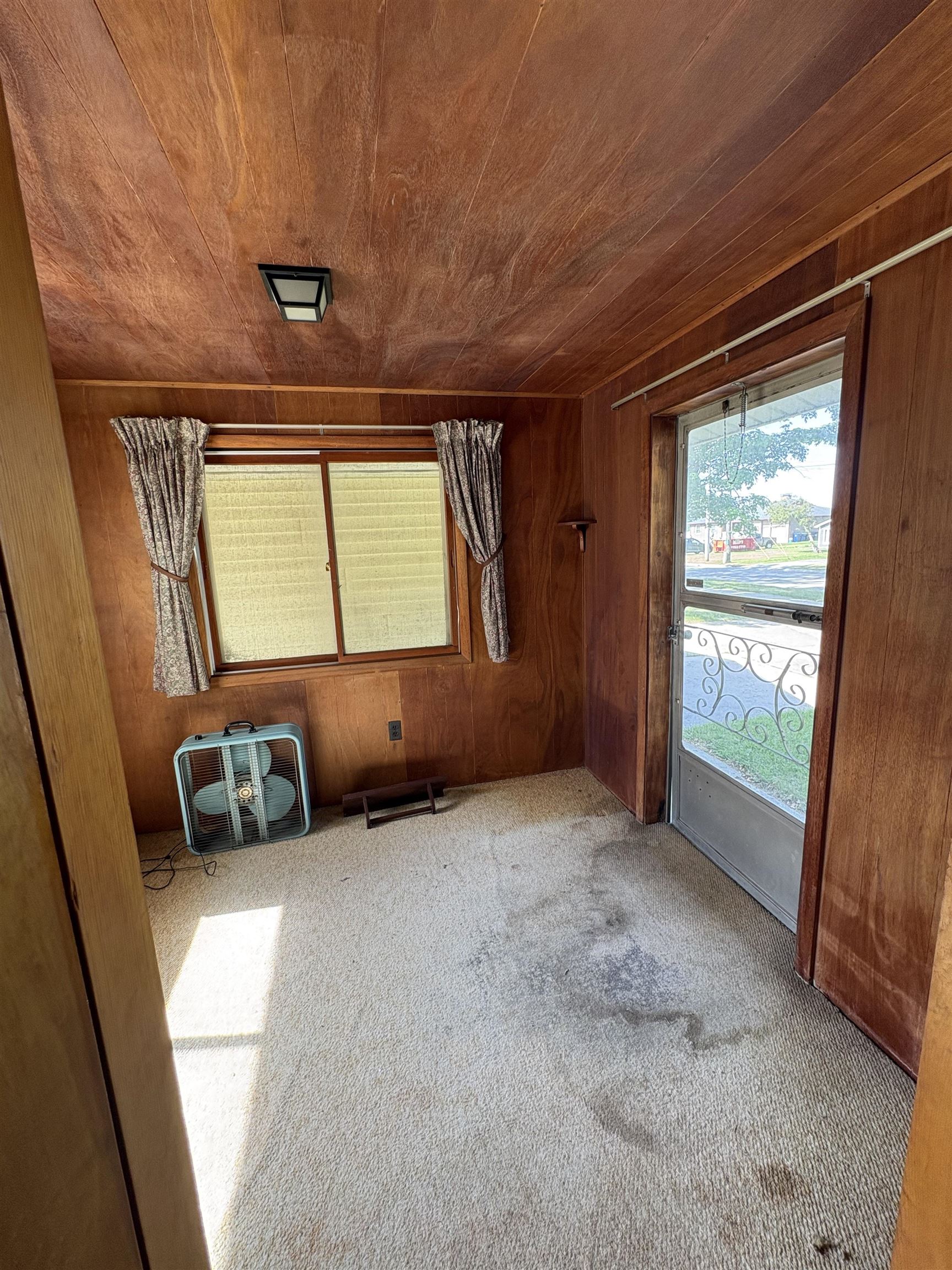 225 7th St Streets Property Photo 8