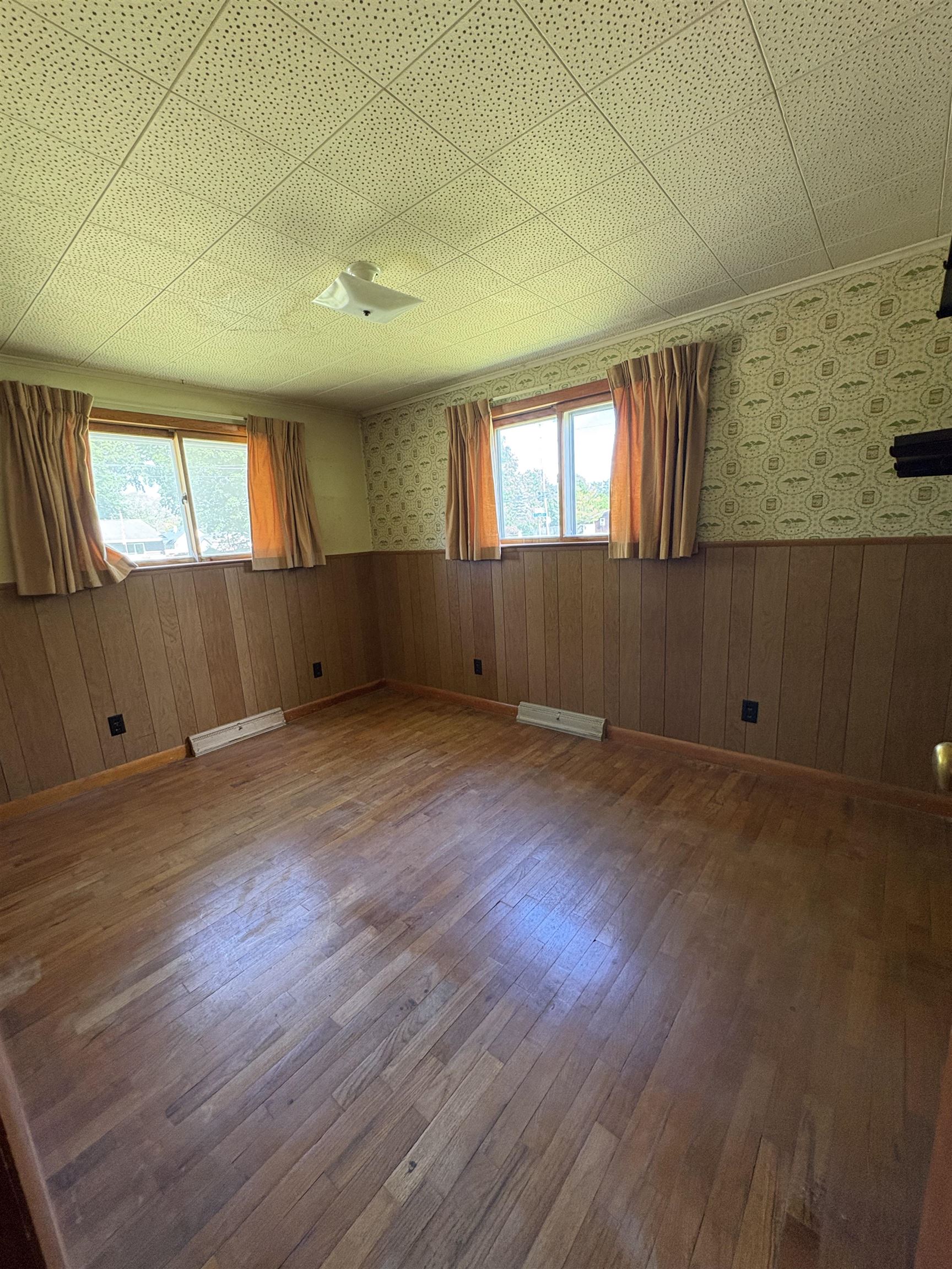 225 7th St Streets Property Photo 15