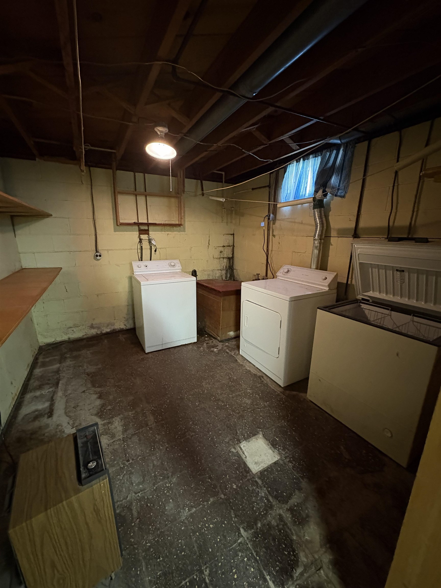 225 7th St Streets Property Photo 22
