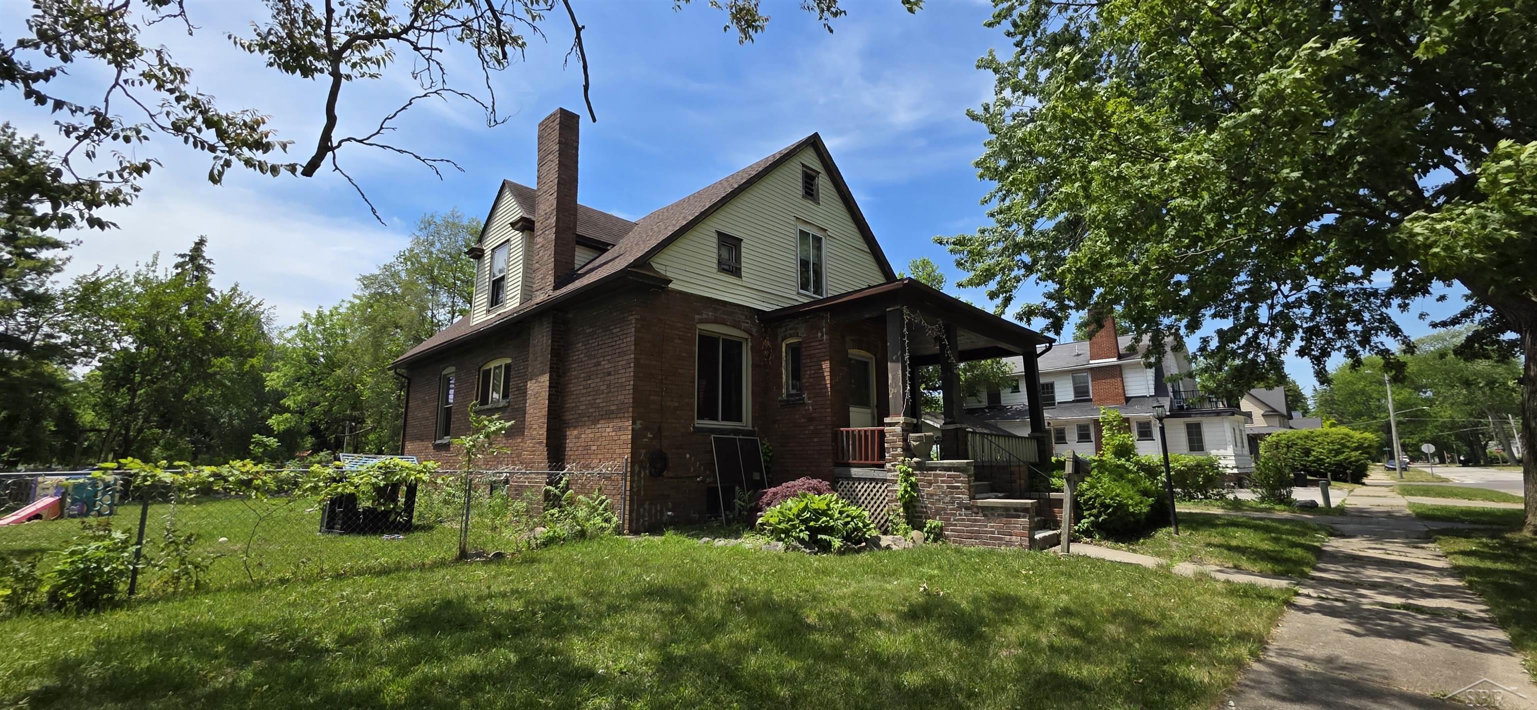 413 Waller Street Property Photo 1