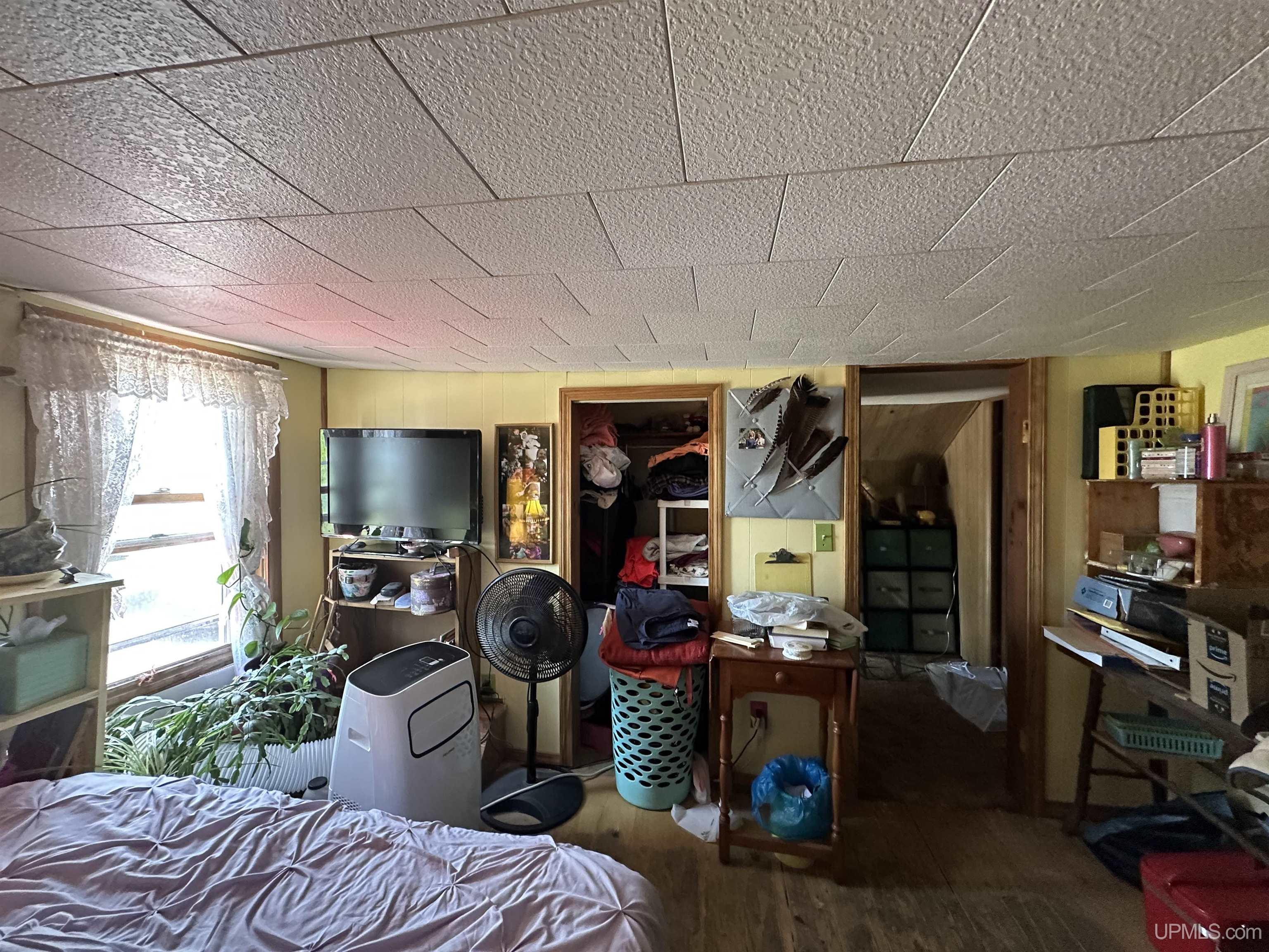 421 & 419 Cary Road Property Photo 13