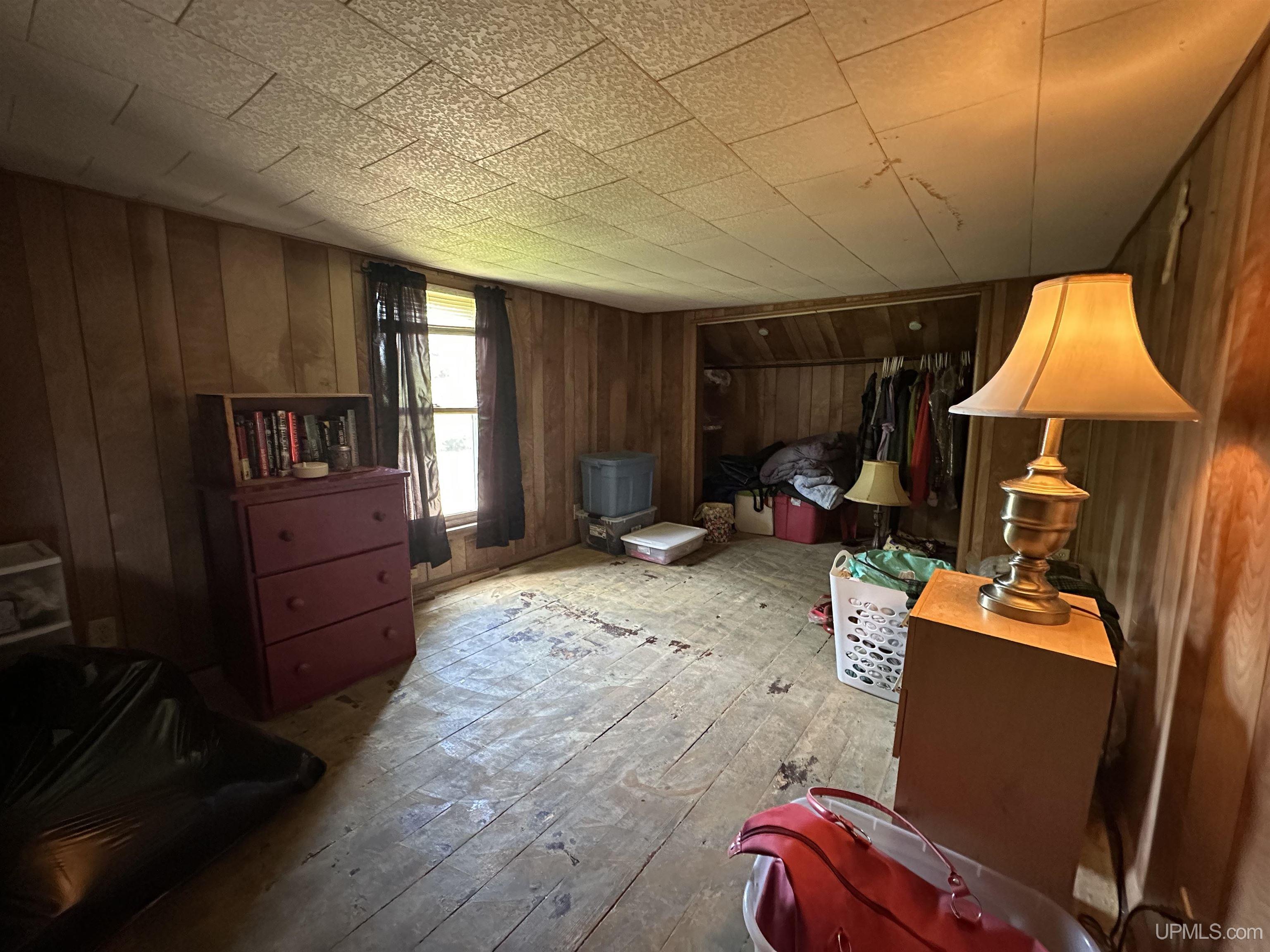 421 & 419 Cary Road Property Photo 14
