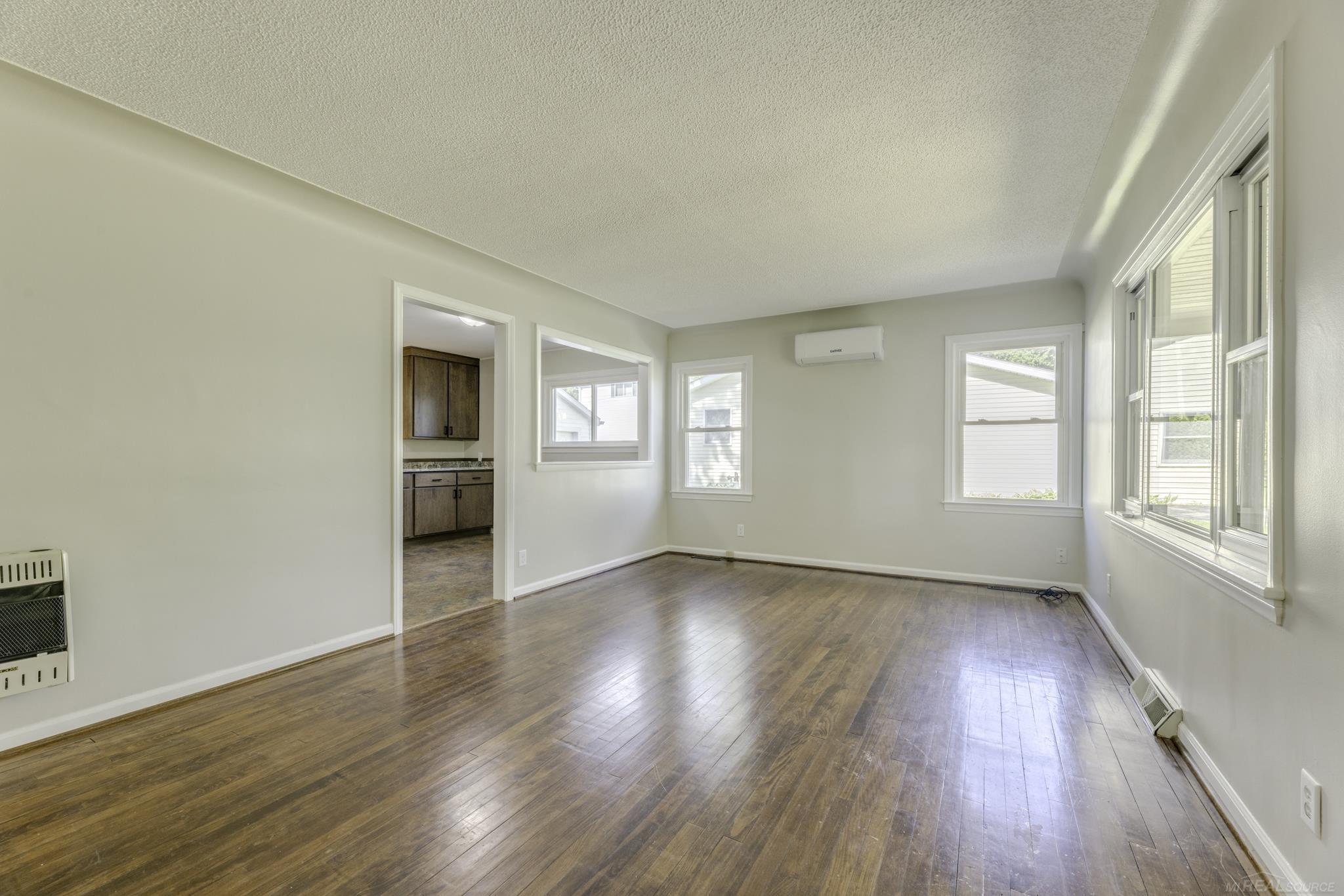 7282 Hubbard Street Property Photo 3
