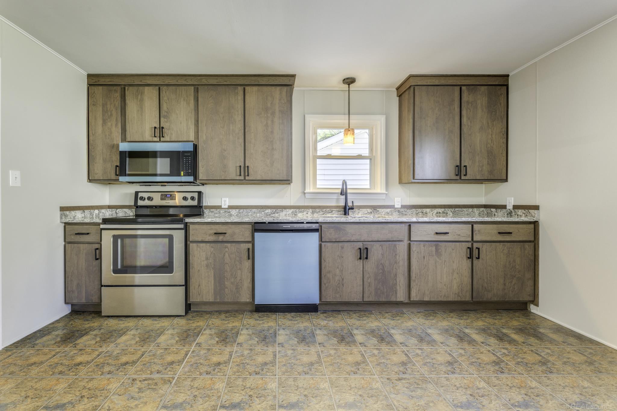 7282 Hubbard Street Property Photo 5