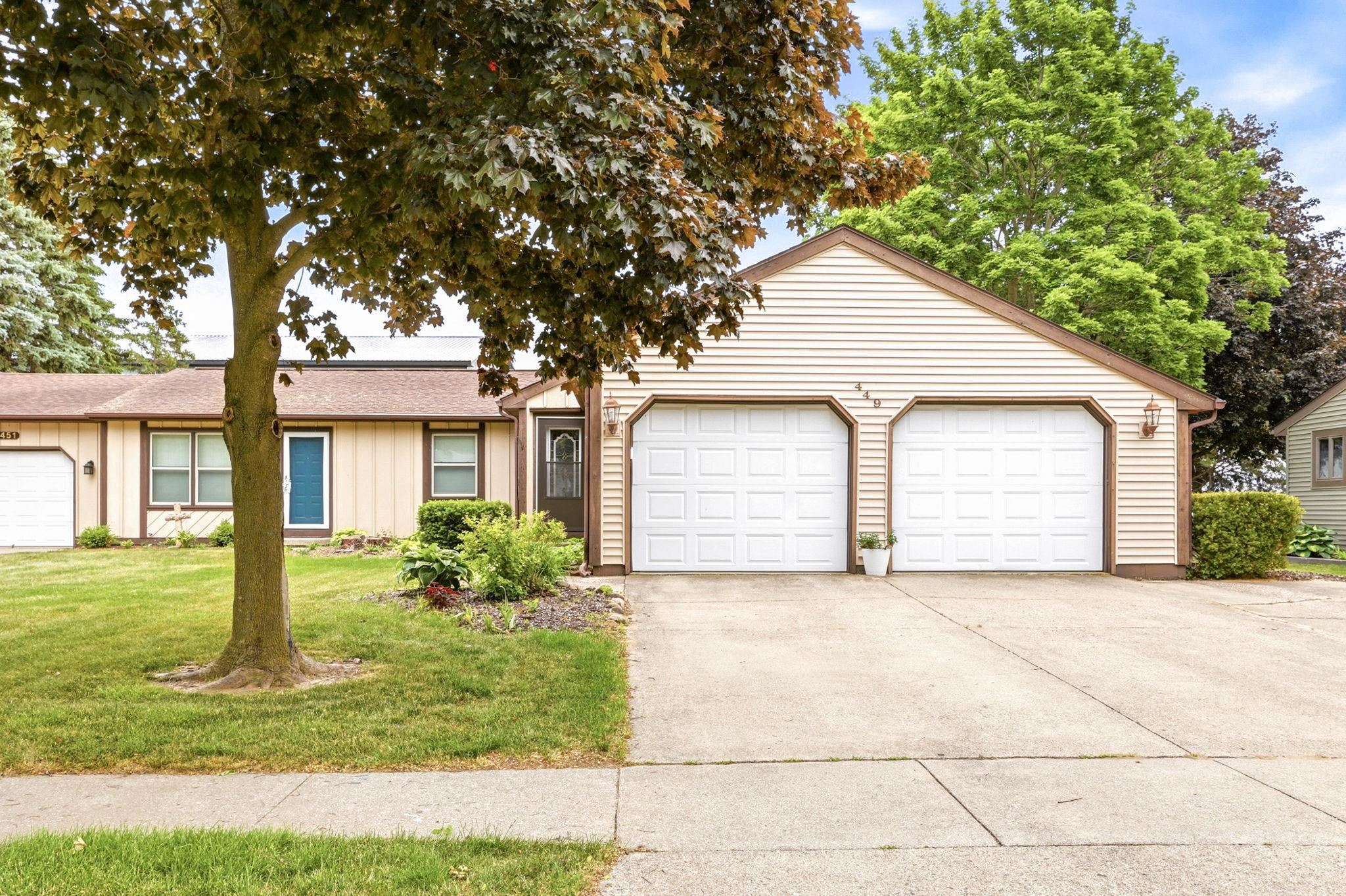 449 Zehnder Drive Property Photo 1
