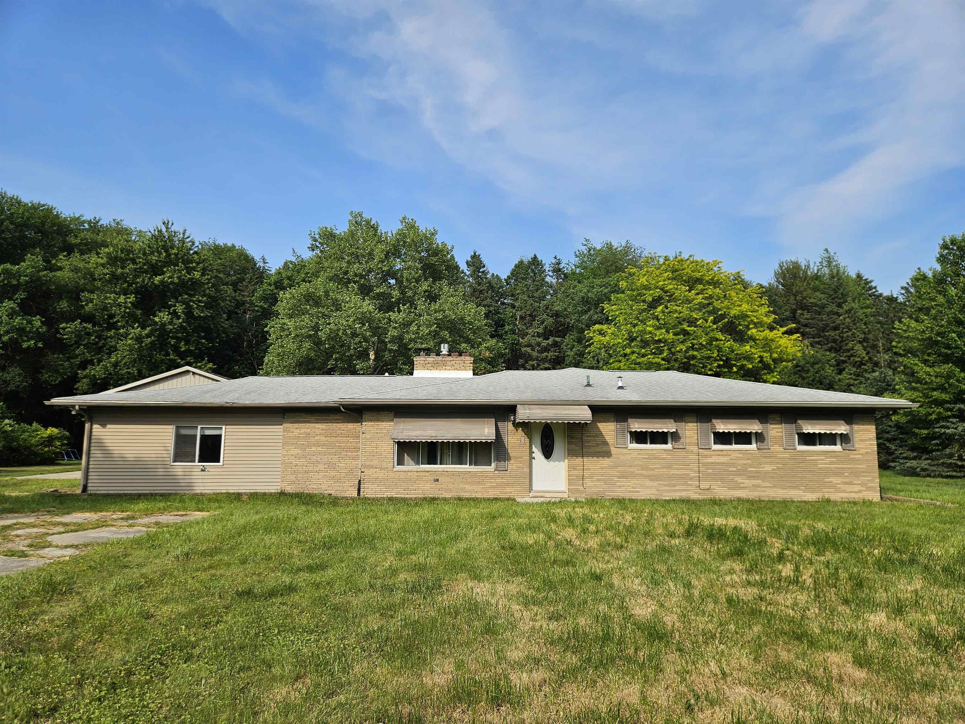8525 Dixie Highway Property Photo 1