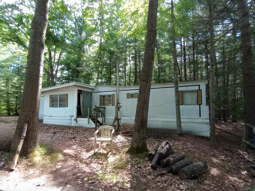 404 Lockwood Drive Property Photo 1