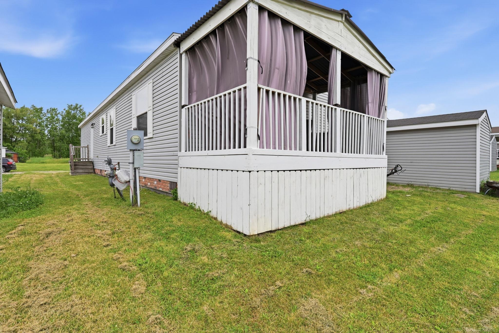 58520 Brookside Drive Property Photo 21