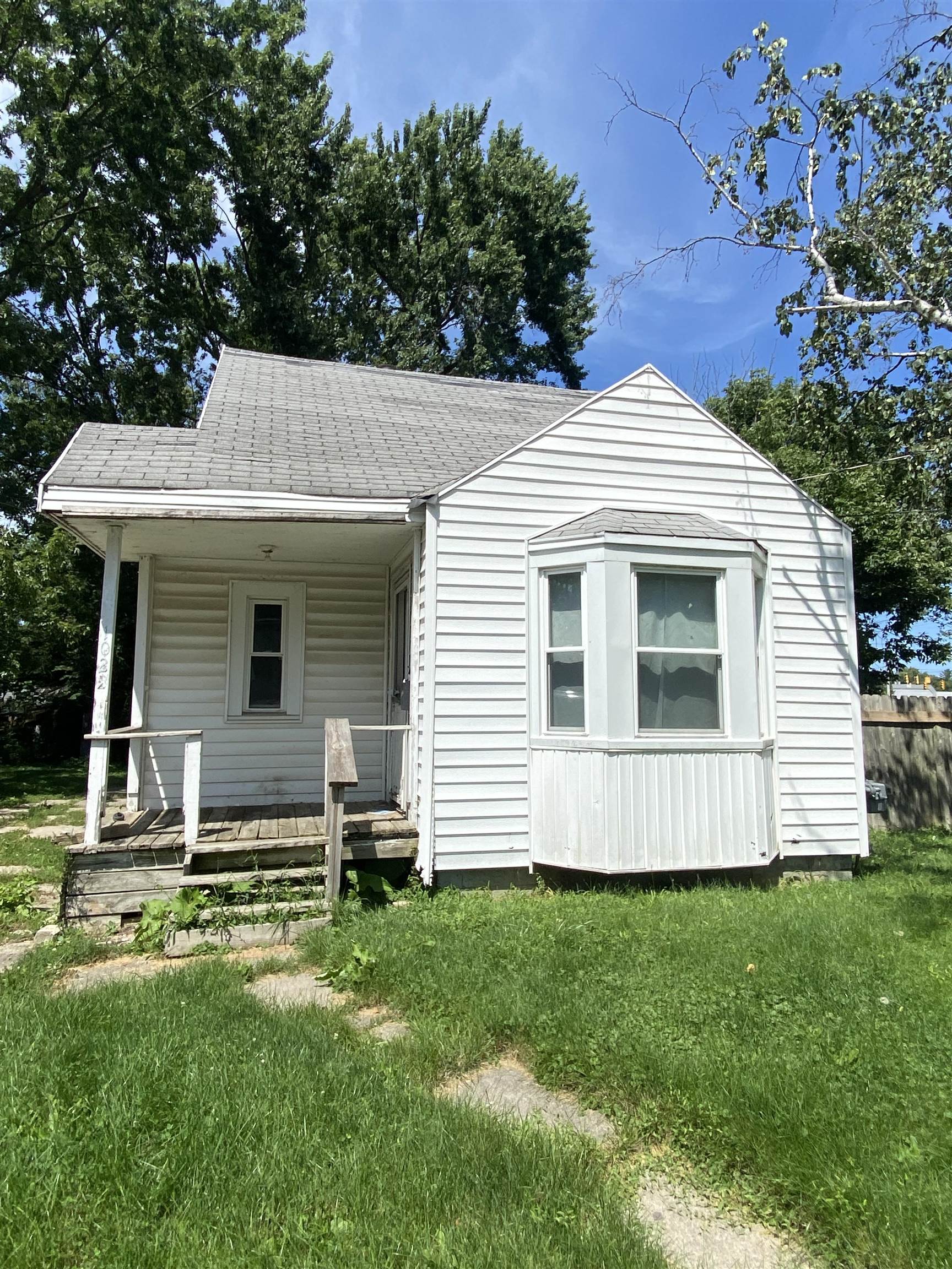 1028 Campbell Street Property Photo 1
