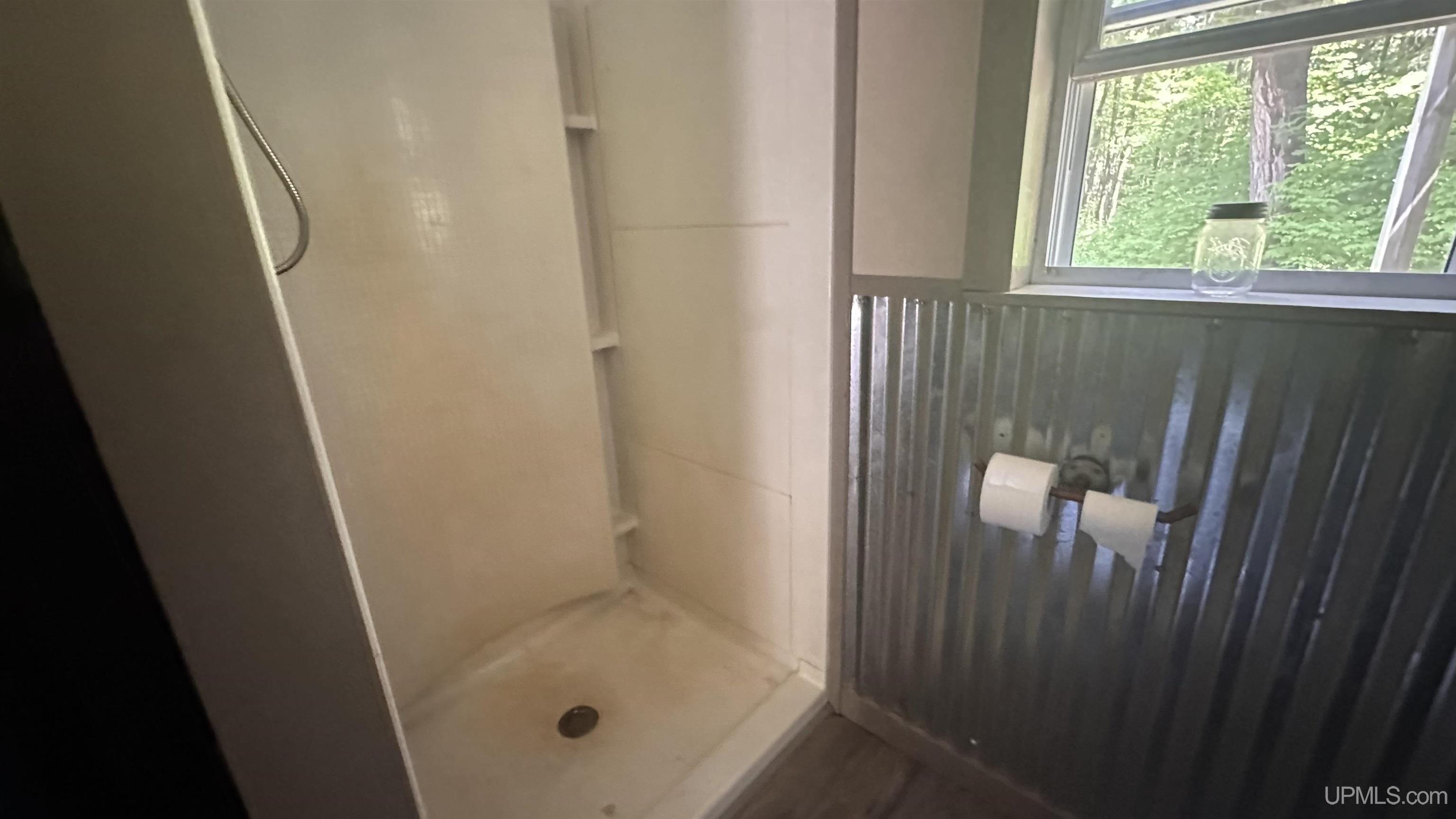 7450 Northwestern Road Property Photo 25