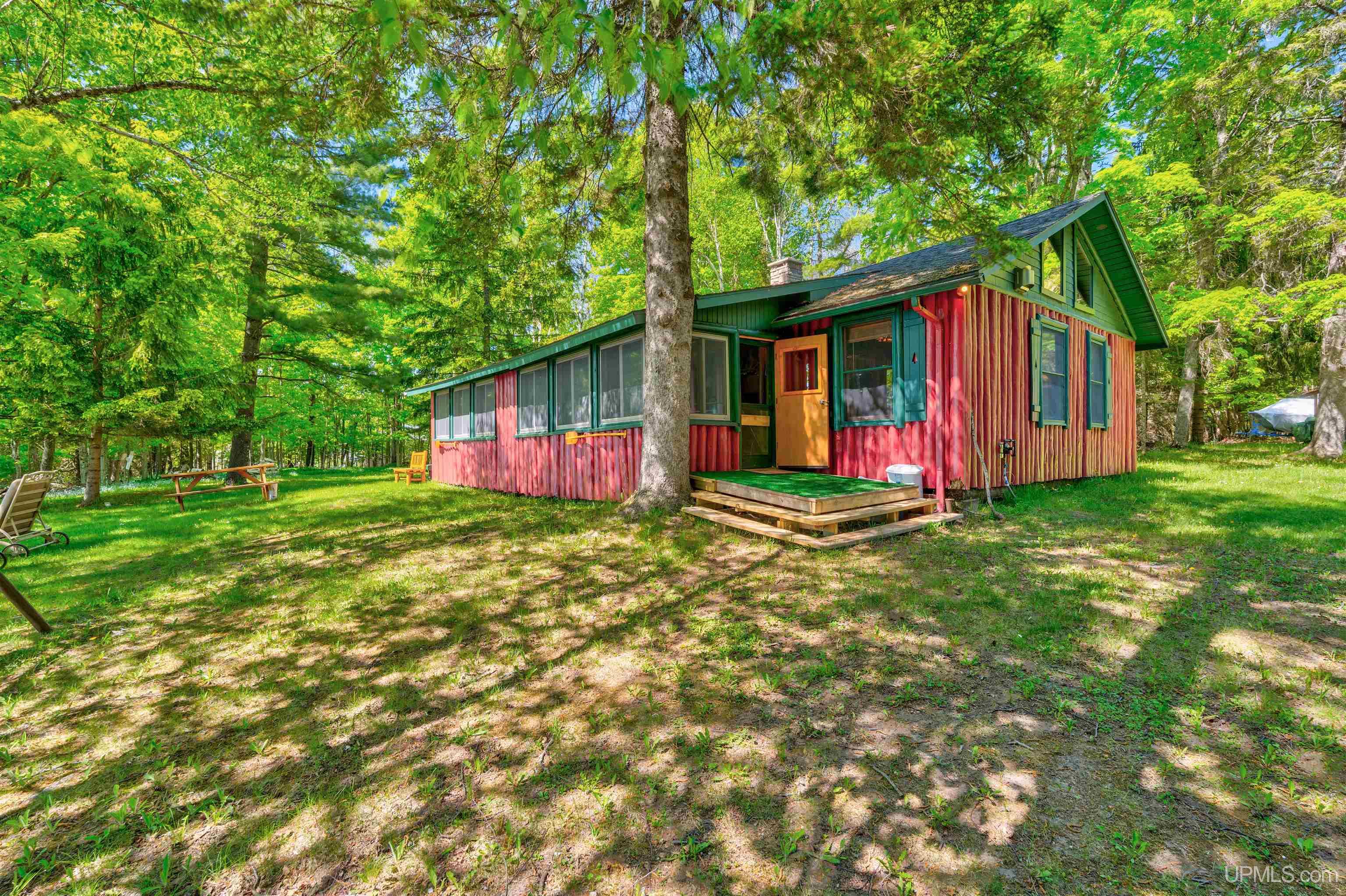 W17351 Deshetler Road Property Photo 2