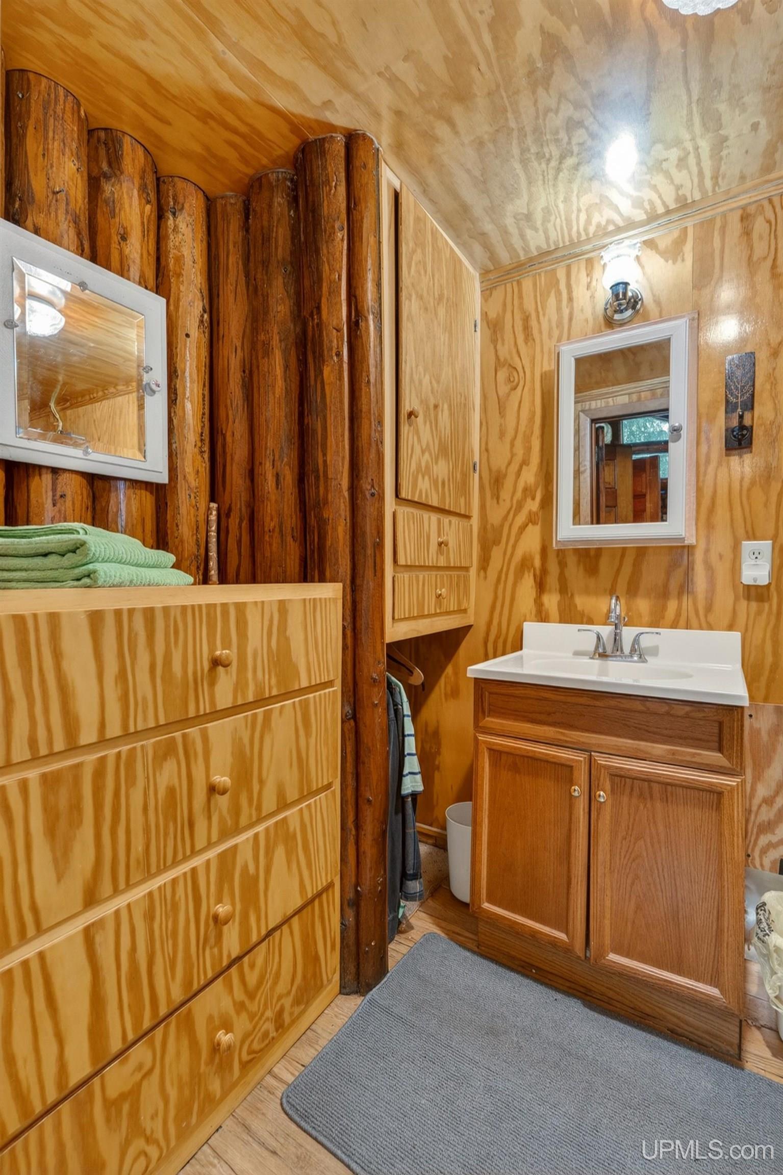 W17351 Deshetler Road Property Photo 10