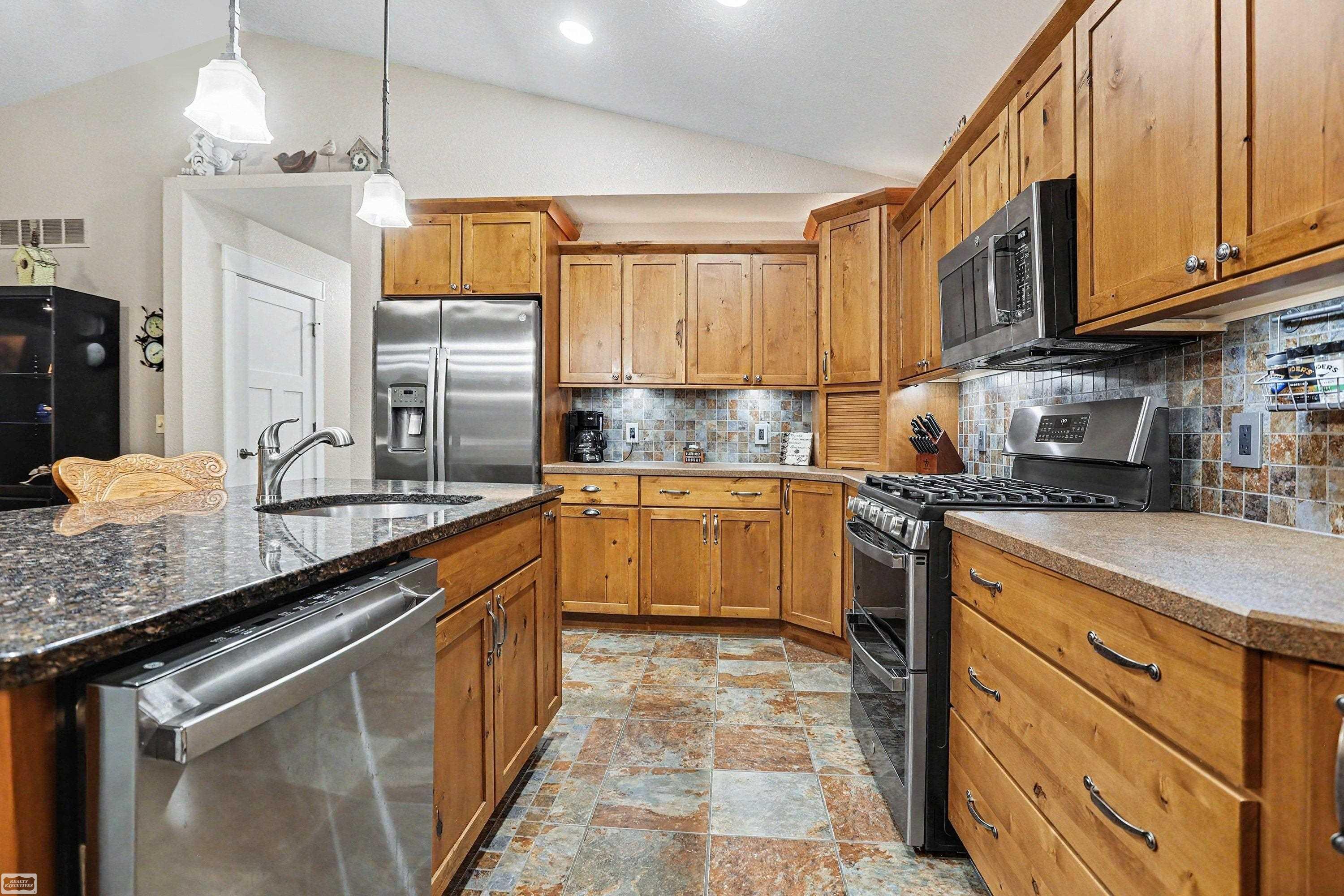 7903 Macatawa Trail Property Photo 8