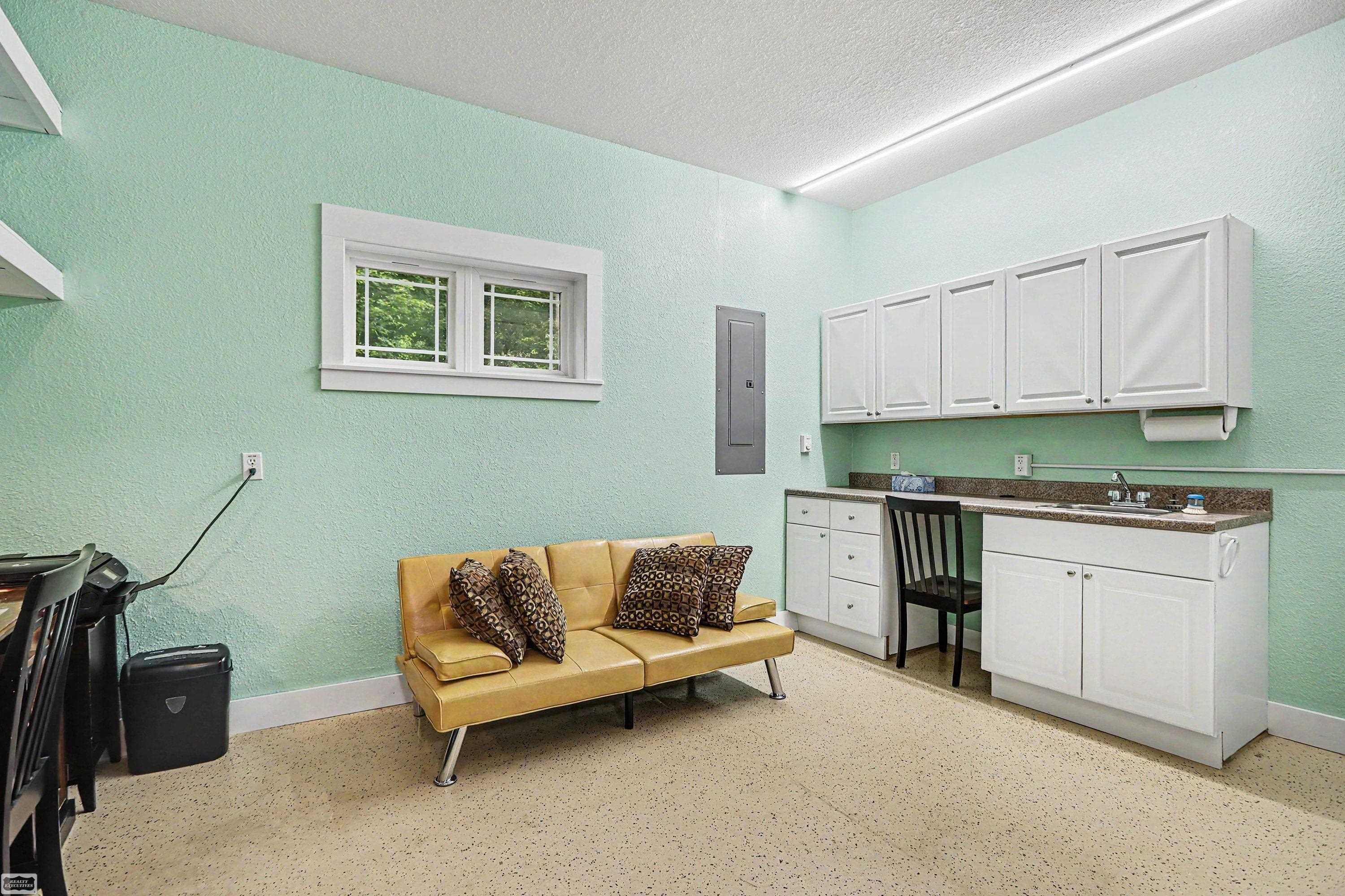 7903 Macatawa Trail Property Photo 16